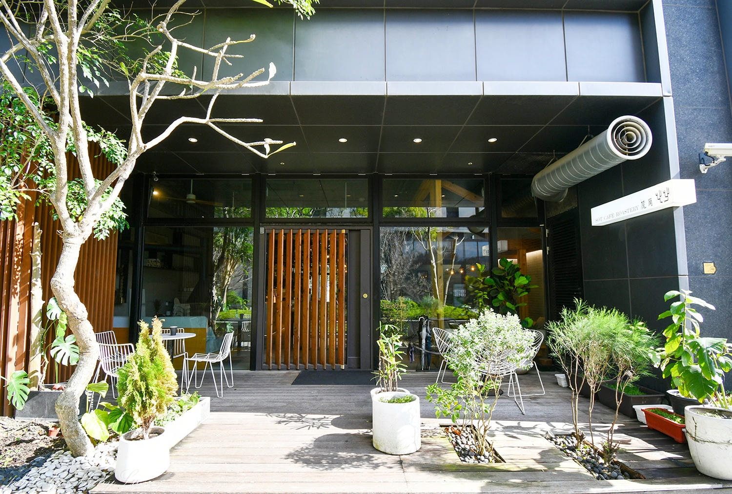 Söt Café 路角日常，木質氛圍很棒！林口質感早午餐推薦