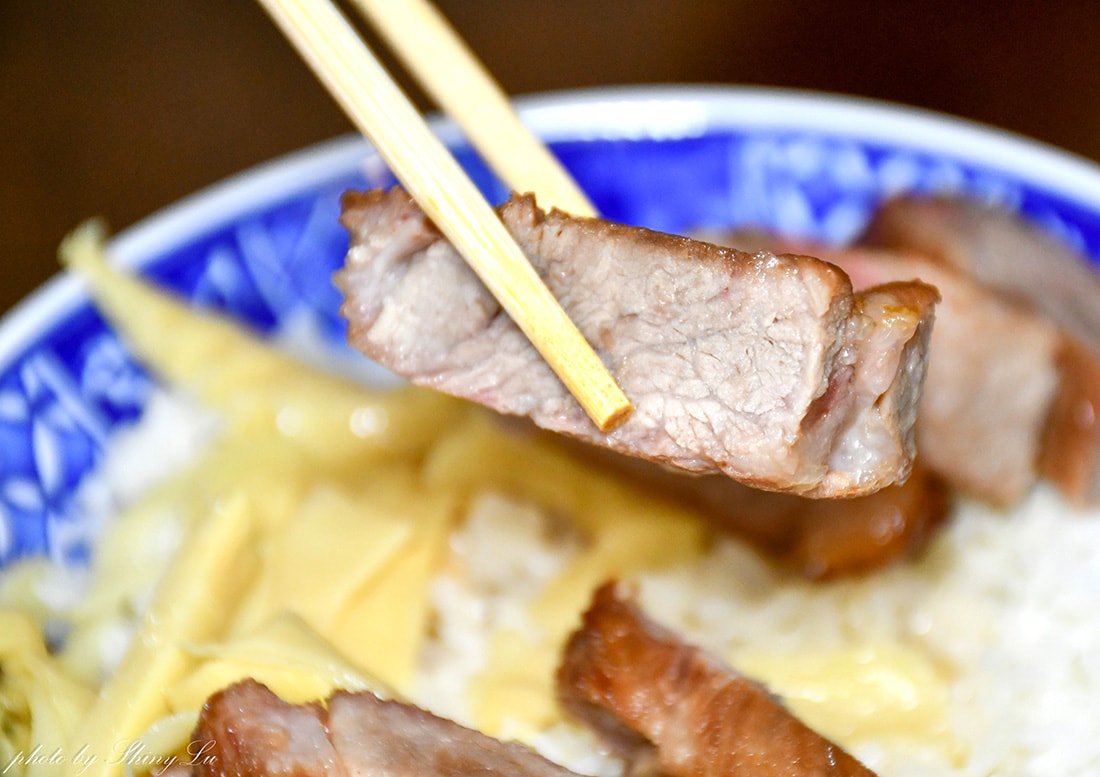 燥神│隱身巷弄內老宅美食│必吃東坡肉│高雄鳳山肉燥飯推薦