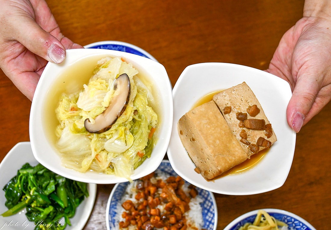燥神│隱身巷弄內老宅美食│必吃東坡肉│高雄鳳山肉燥飯推薦