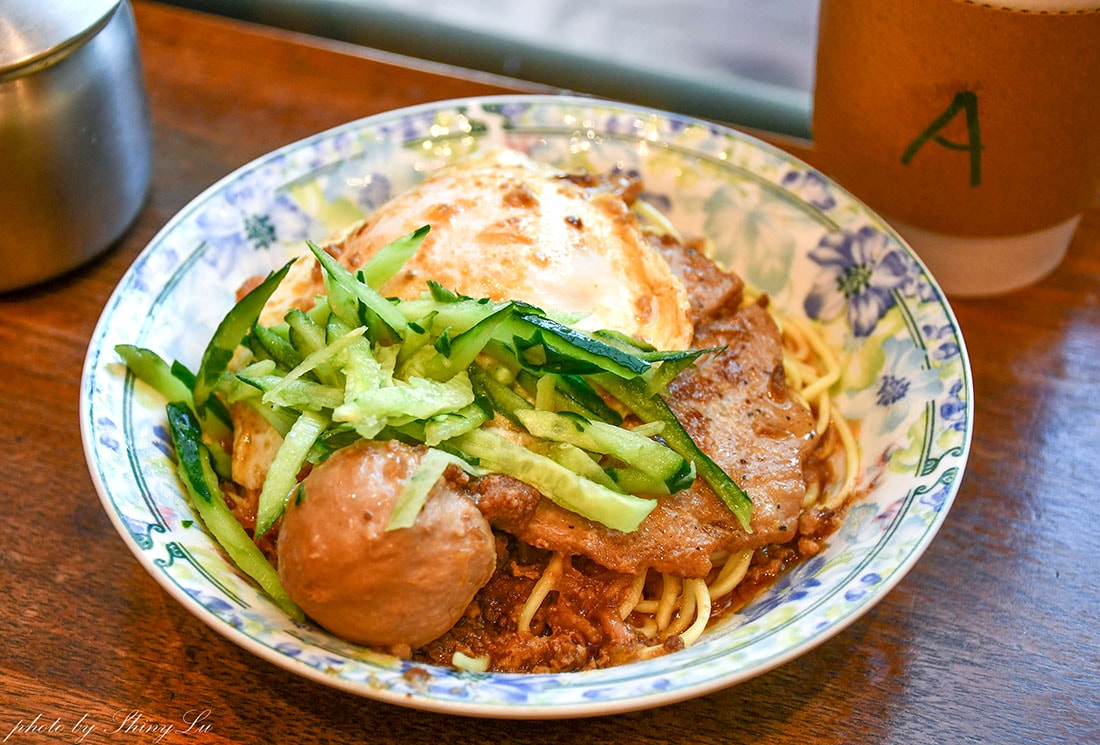 牛角坡早餐店│早餐炒麵創始店│1995年創立的林口早餐炒麵創始店