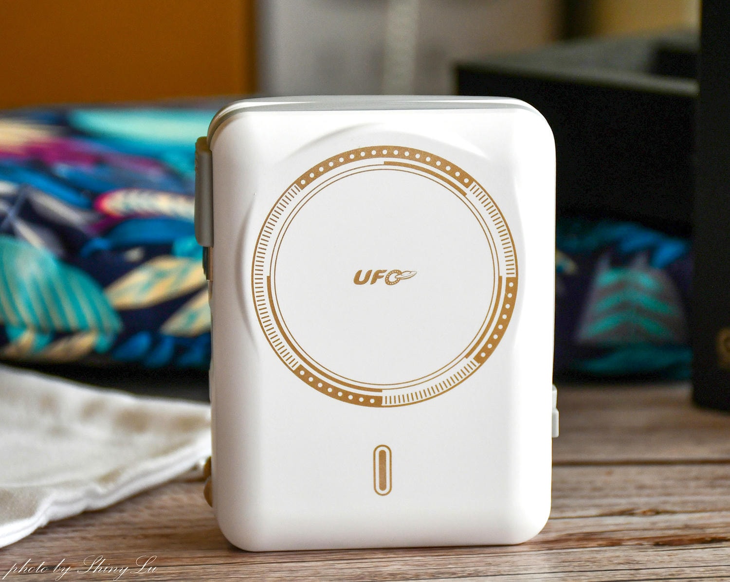 enerpad UFO行動電源好用嗎?開箱實測!防爆固態磁吸式行動電源 MX-10000-SS/防爆多合一固態磁吸式行動電源 MT-10000 - 第5張圖 enerpad UFO行動電源好用嗎?開箱實測!防爆固態磁吸式行動電源 MX-10000-SS/防爆多合一固態磁吸式行動電源 MT-10000