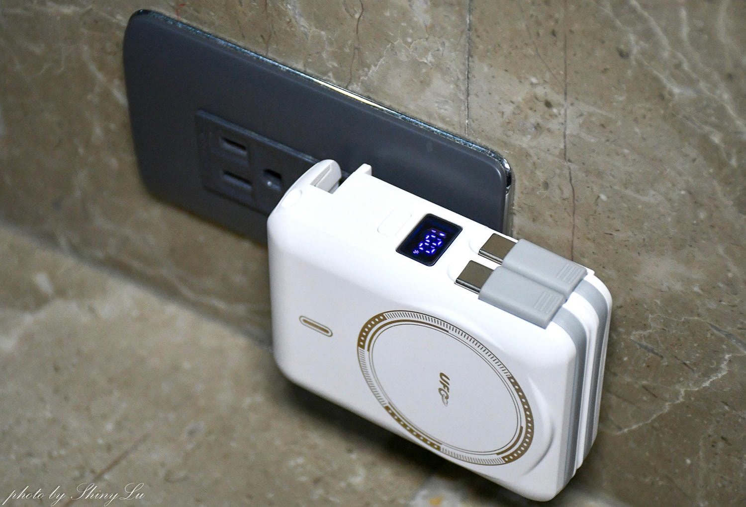 enerpad UFO行動電源好用嗎?開箱實測!防爆固態磁吸式行動電源 MX-10000-SS/防爆多合一固態磁吸式行動電源 MT-10000 - 第9張圖 enerpad UFO行動電源好用嗎?開箱實測!防爆固態磁吸式行動電源 MX-10000-SS/防爆多合一固態磁吸式行動電源 MT-10000