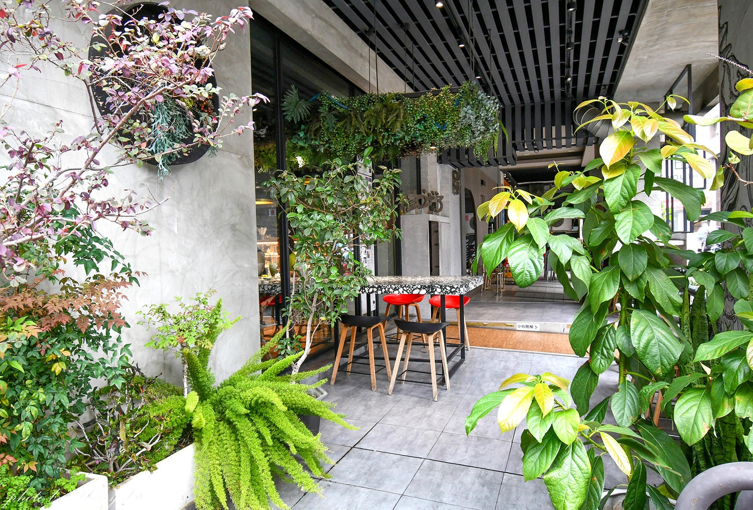 台中網美早午餐推薦｜三口ㄜˋ了（勤美店）法鬥餐廳完整介紹