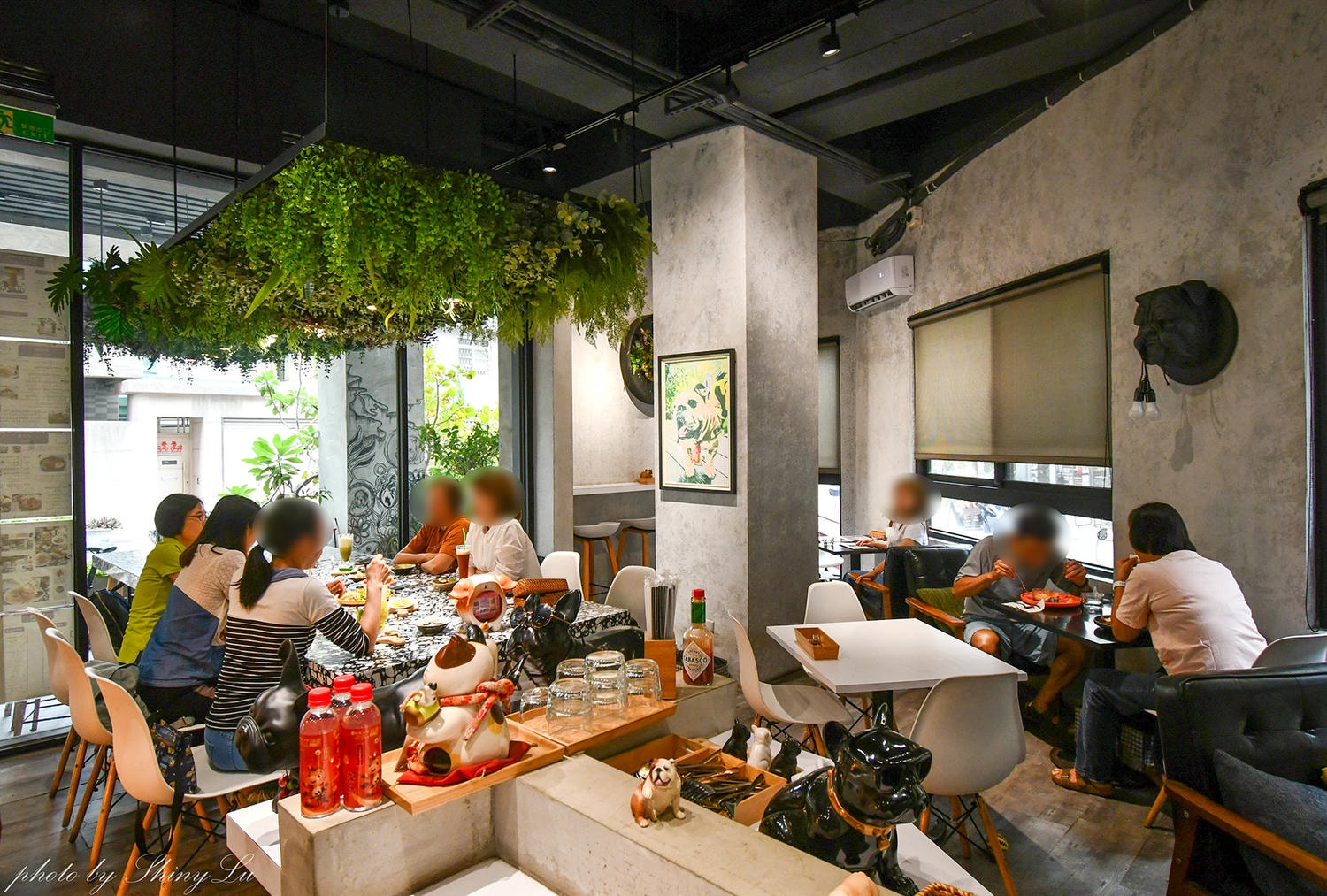 台中網美早午餐推薦｜三口ㄜˋ了（勤美店）法鬥餐廳完整介紹