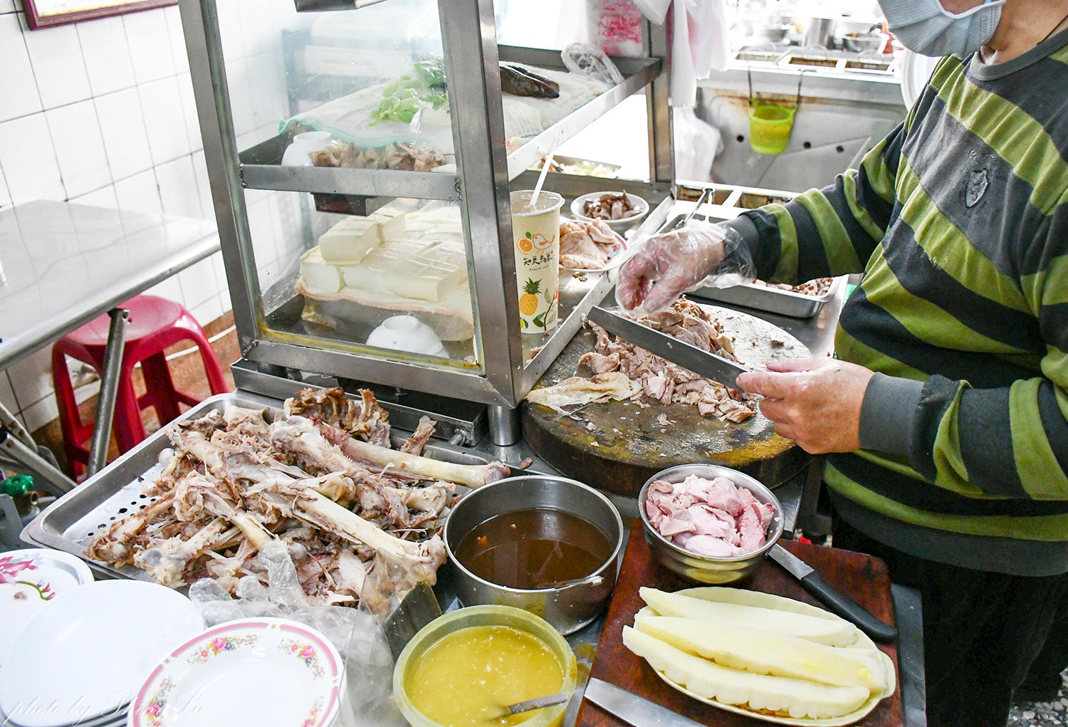 早上七點半開始營業，和平嘉義火雞肉飯，40年老店嘉義美食推薦