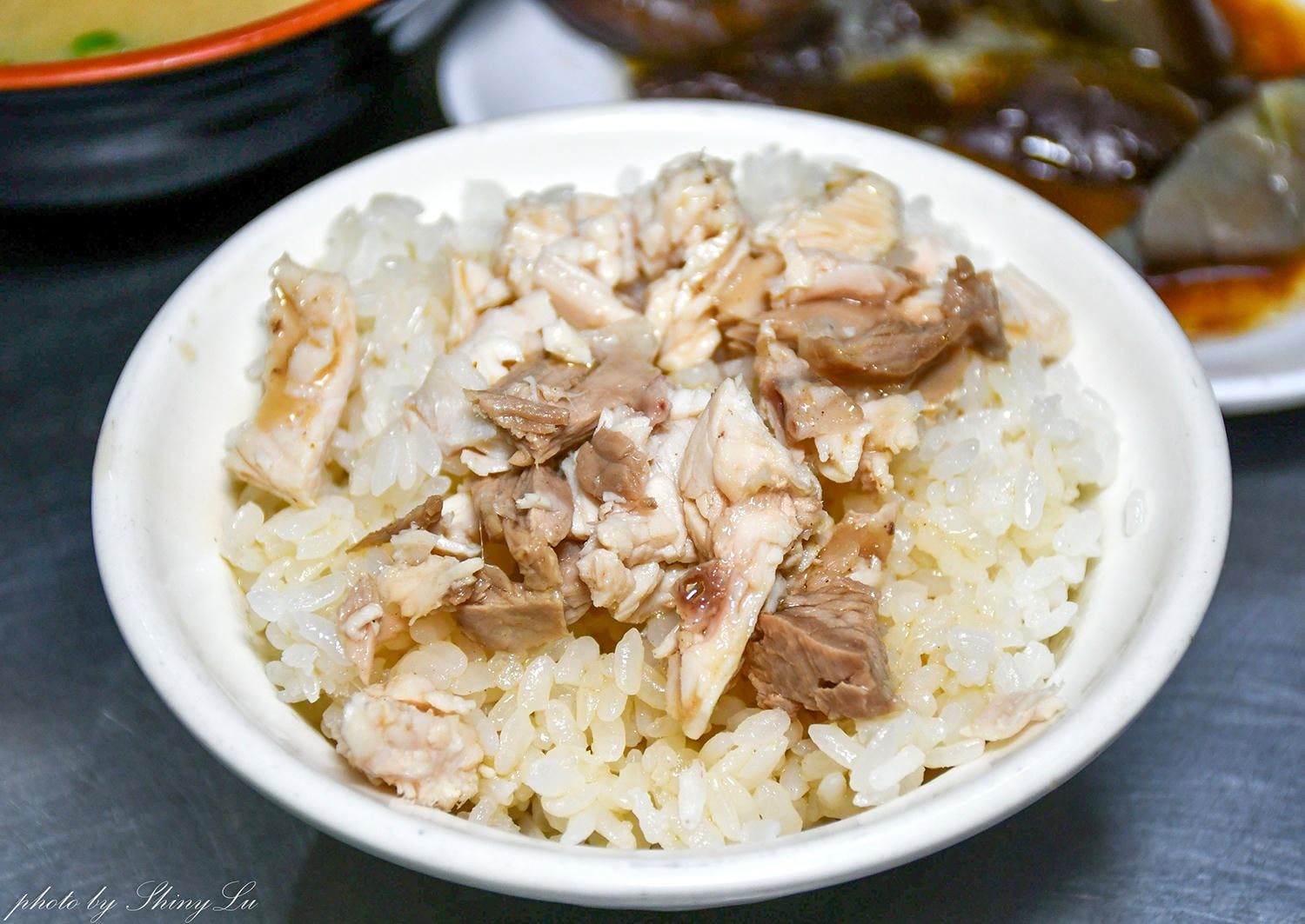 早上七點半開始營業，和平嘉義火雞肉飯，40年老店嘉義美食推薦