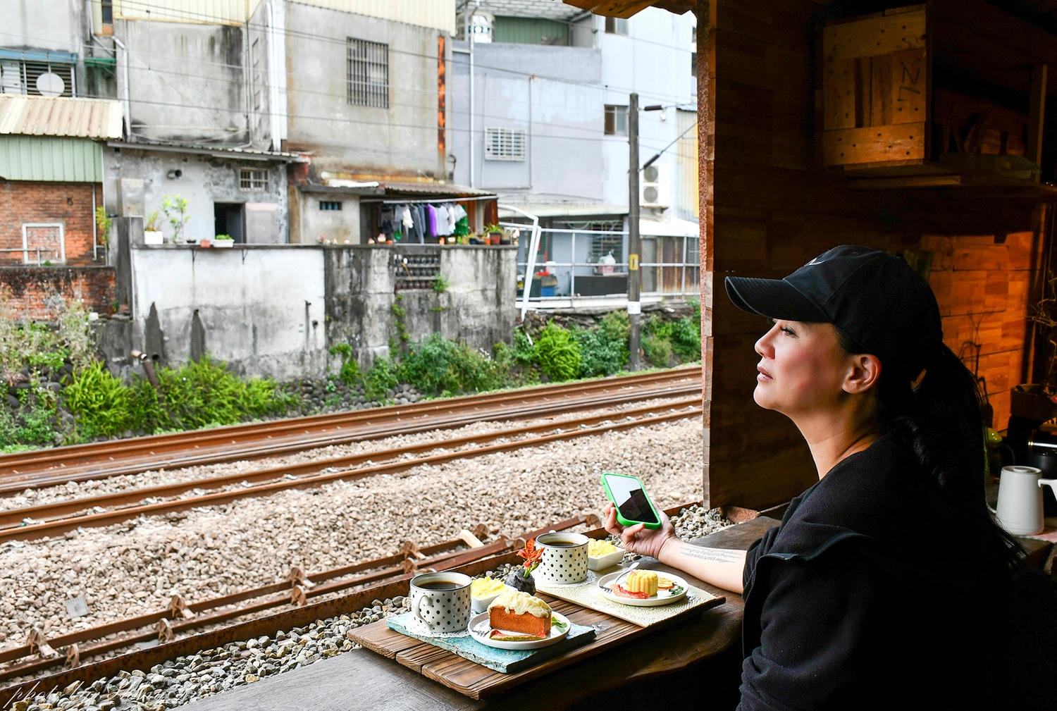 夥房│在坐在鐵軌旁喝咖啡│一週只營業二天│鶯歌咖啡廳推薦 - 第10張圖 夥房│在坐在鐵軌旁喝咖啡│一週只營業二天│鶯歌咖啡廳推薦