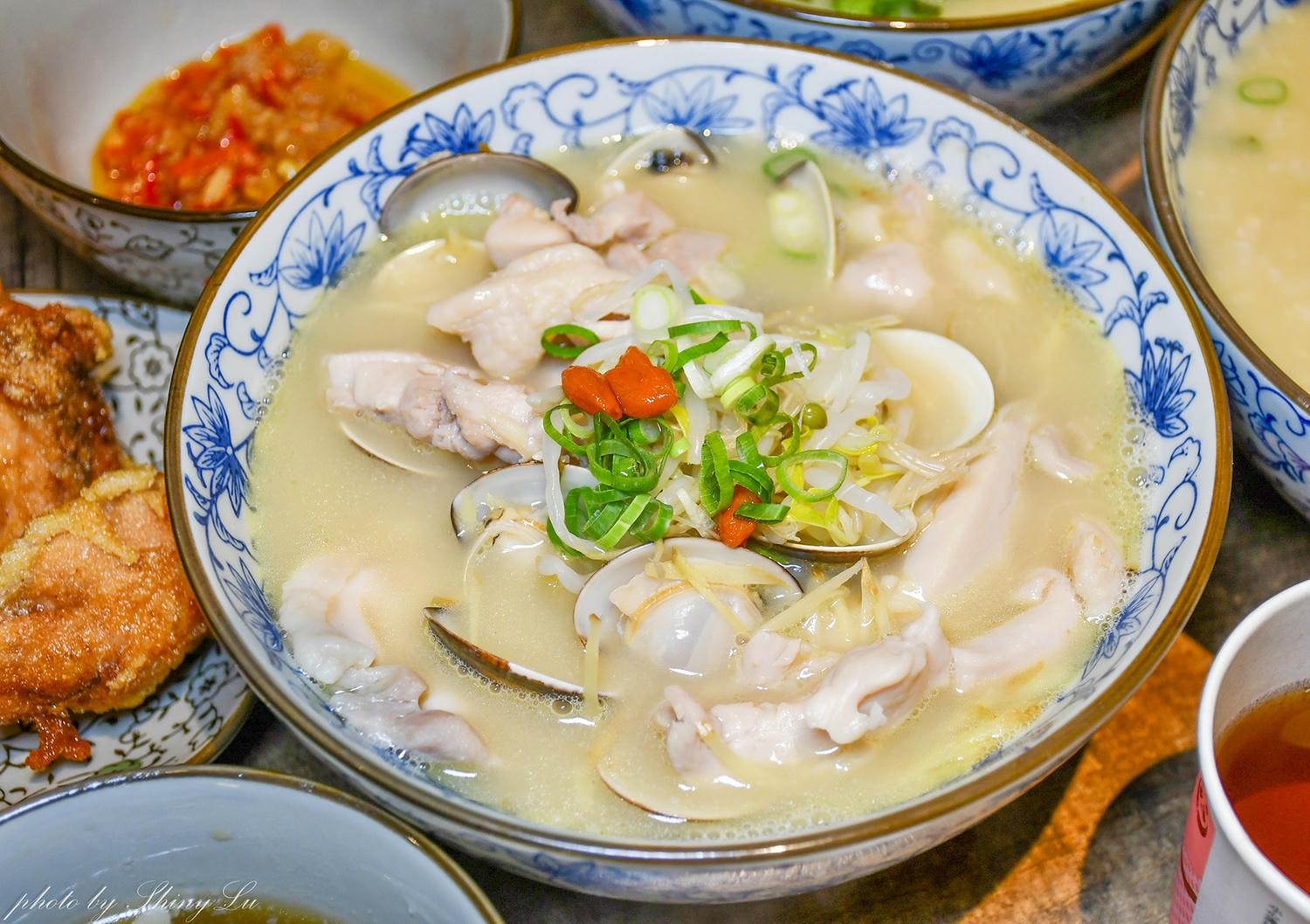 富善雞湯麵舖中和民樂店，湯麵190元起，還有霜淇淋/豆花/飲料吃到飽│中和美食