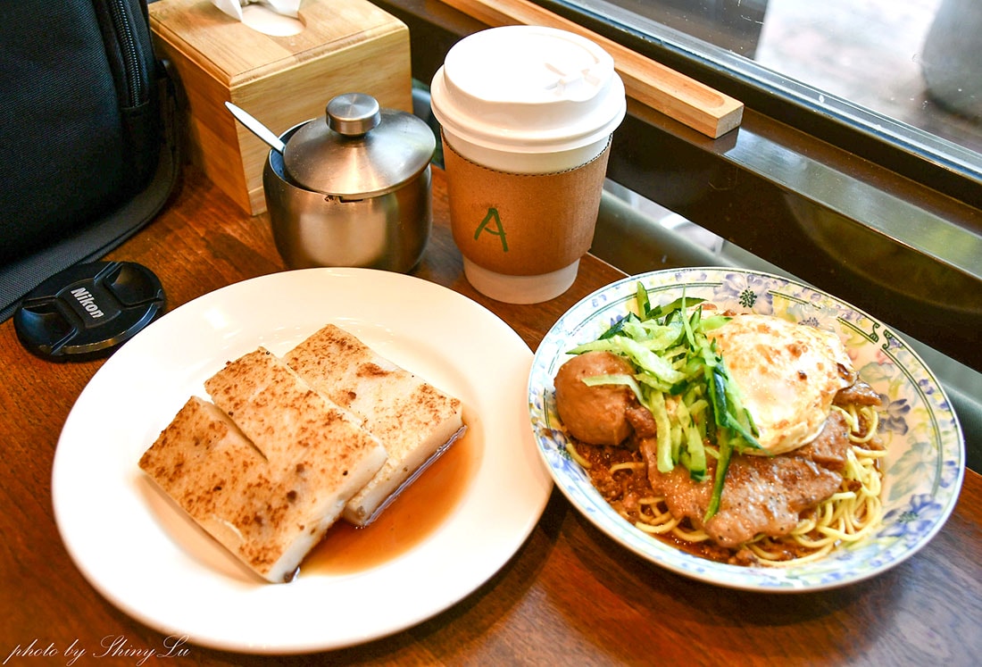 牛角坡早餐店│早餐炒麵創始店│1995年創立的林口早餐炒麵創始店