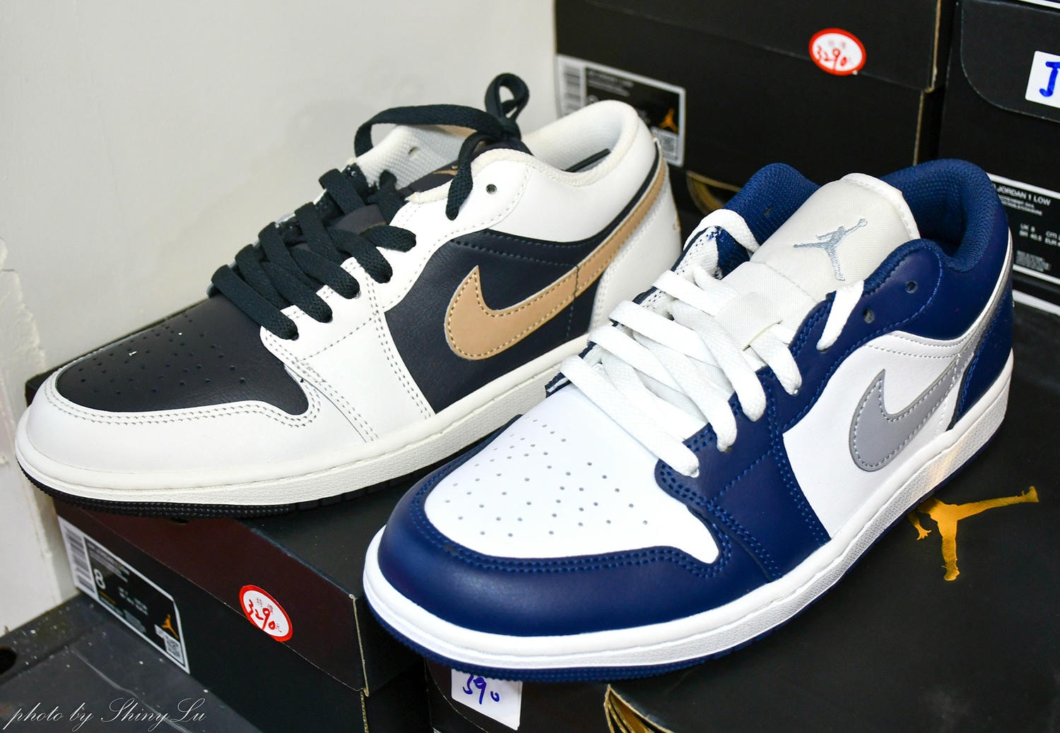 家樂福內湖店【Nike運動鞋特賣】FILA 及 MIZUNO/Adidas零碼出清第二雙10元，指定款二雙3000