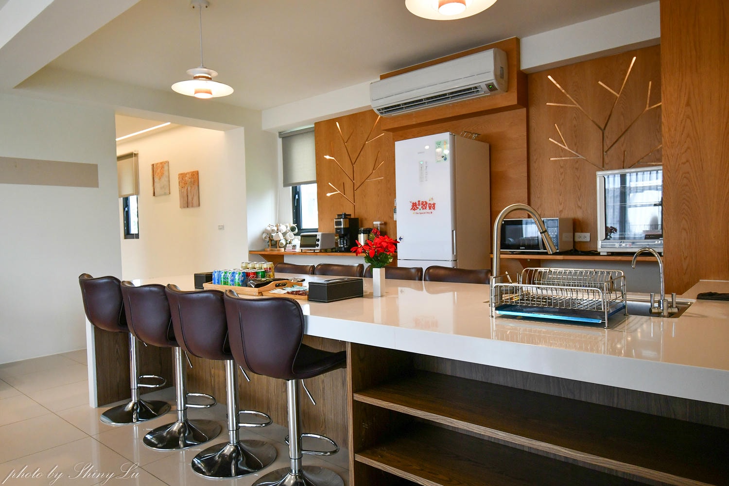 【湖居湖宿】100坪室內空間超大！烤肉/泳池/可唱歌，梅花湖包棟民宿