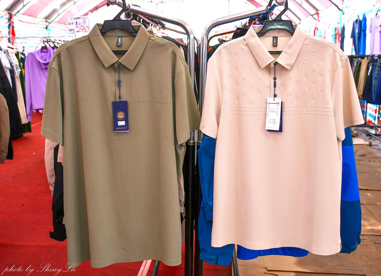 OB嚴選特賣會199元買二送一，豐倫服飾涼感衣190元起！地點在家樂福西屯店大門帳篷