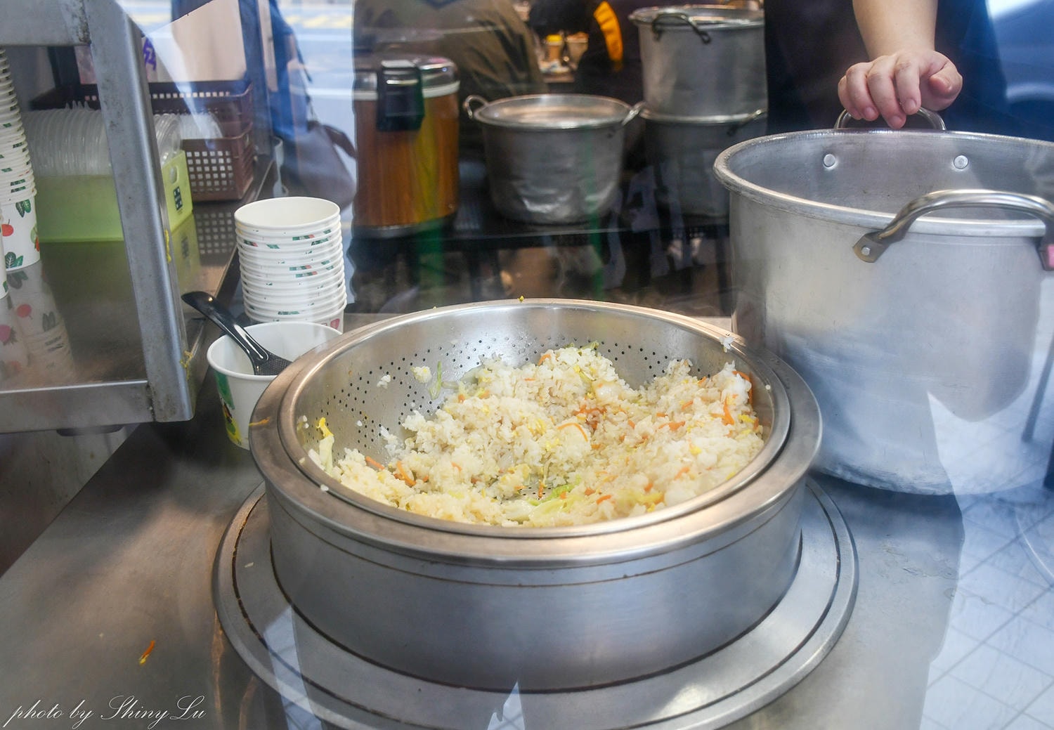 來萬華必吃！原汁排骨湯和平本舖，熟客直接點「一套」飽足一餐