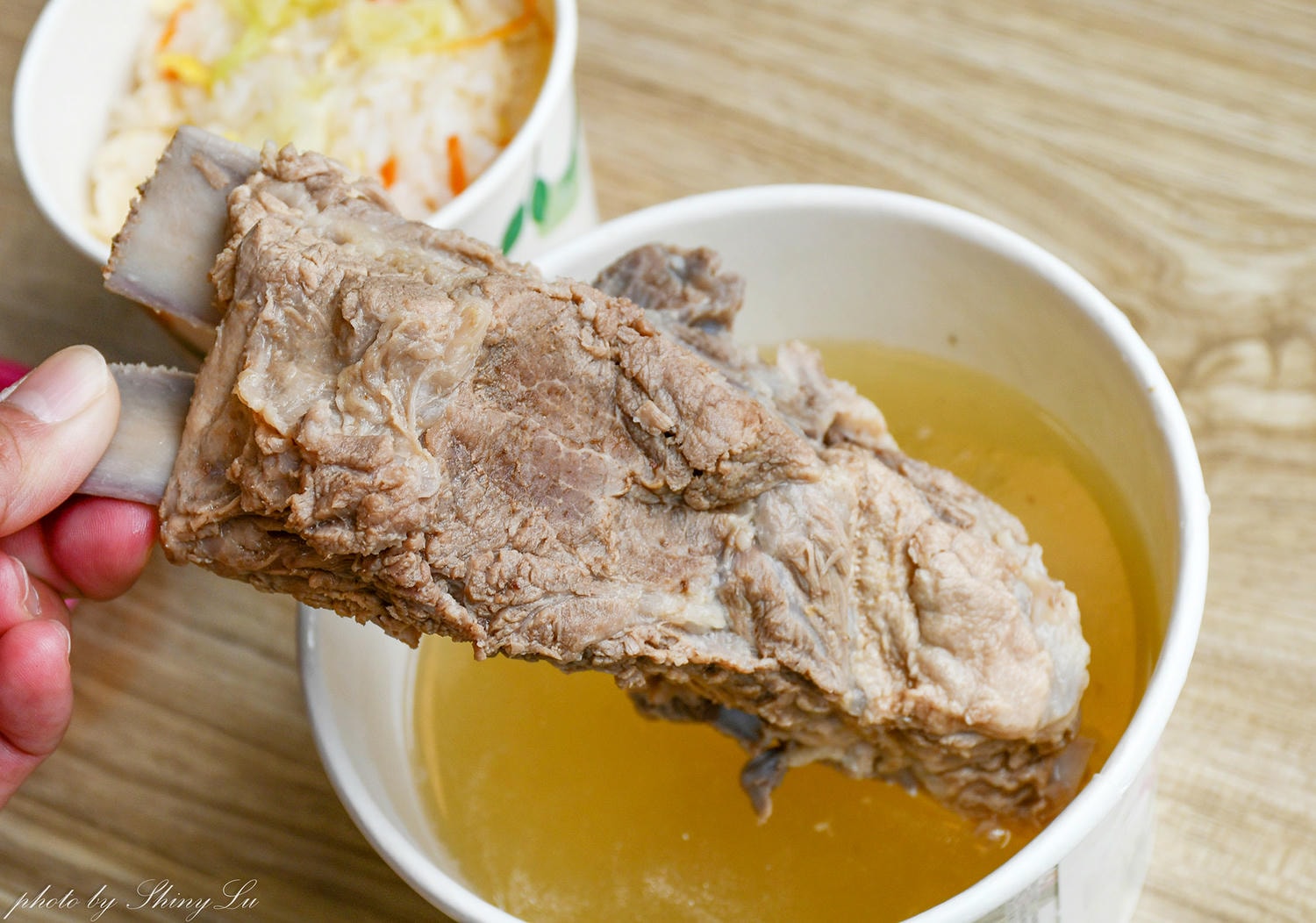來萬華必吃！原汁排骨湯和平本舖，熟客直接點「一套」飽足一餐