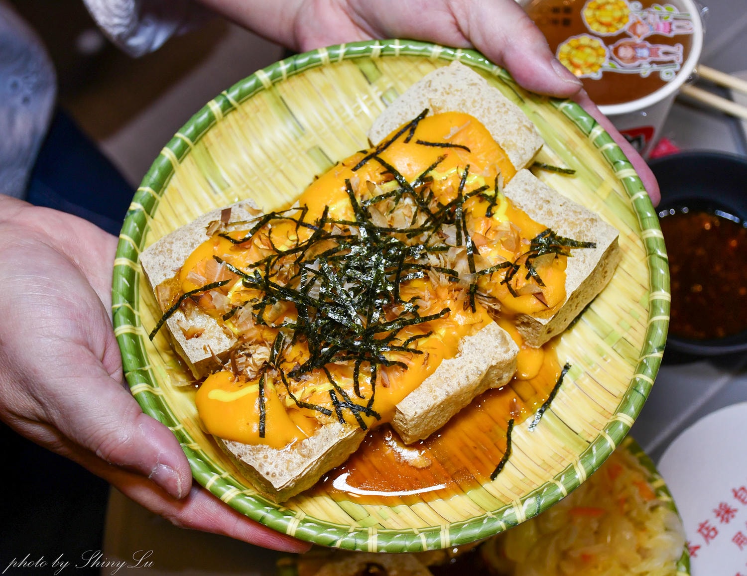 梅花湖小吃推薦│刀山臭豆腐│還可以下油鍋拍照打卡