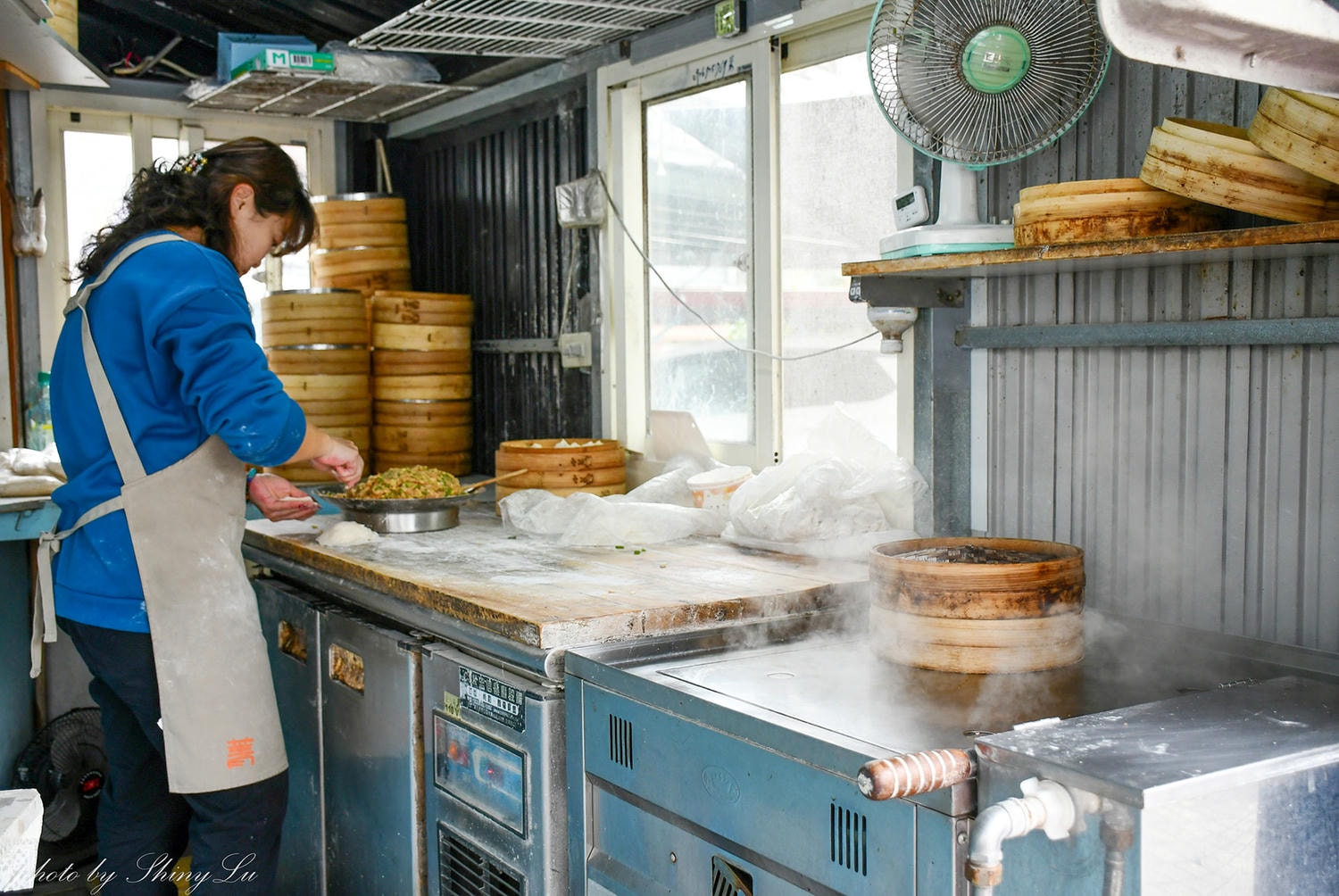 鑫品湯包│宜蘭員山必吃美食│湯汁直接爆出來