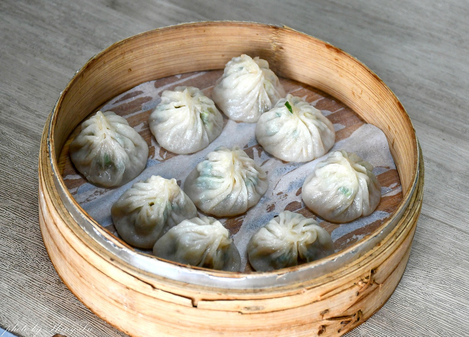 鑫品湯包│宜蘭員山必吃美食│湯汁直接爆出來