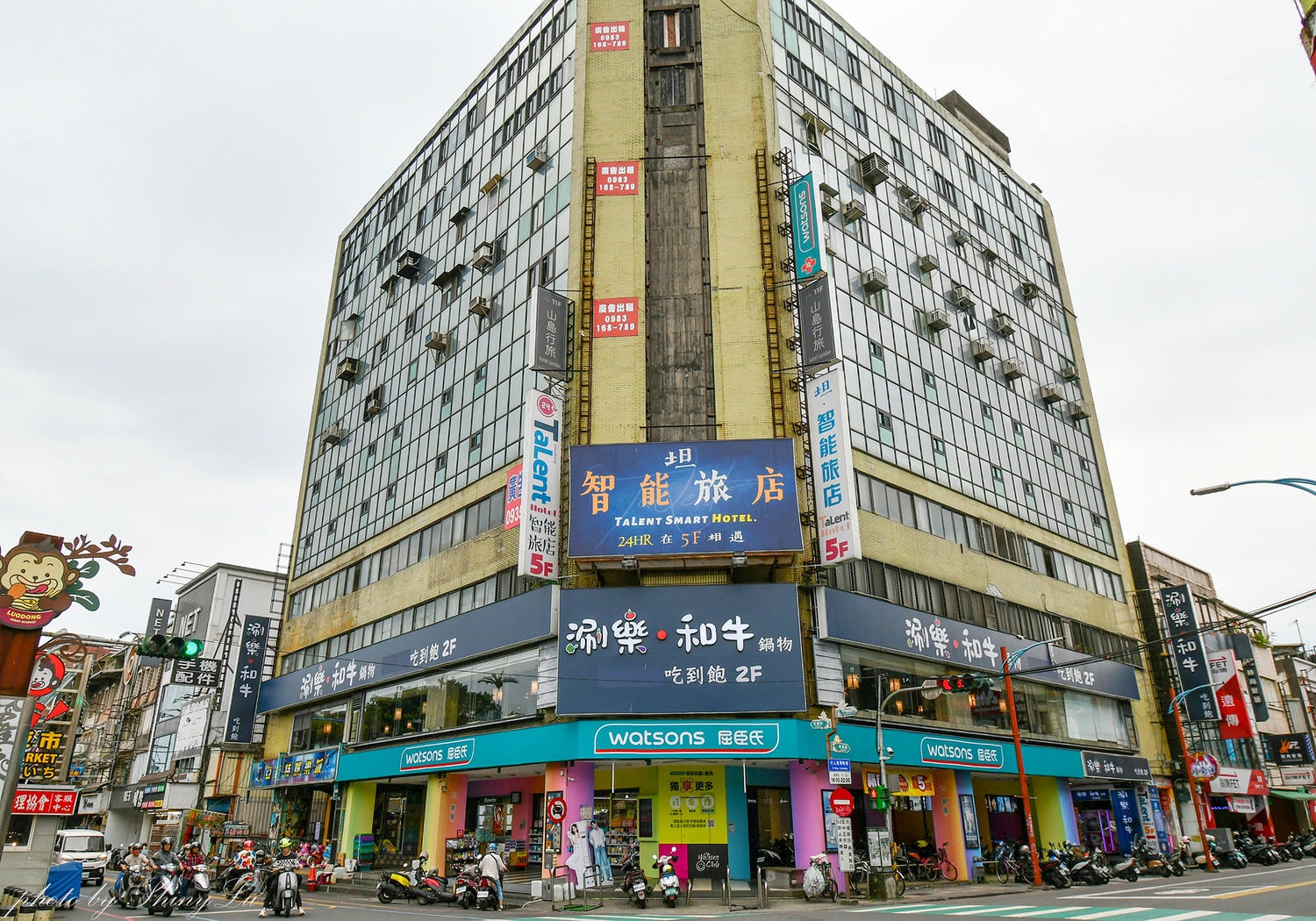 羅東夜市住宿推薦【山島行旅】隱身大樓裡的質感旅館,就在夜市入口的樓上,還有智慧語音管家 - 第3張圖 羅東夜市住宿推薦【山島行旅】隱身大樓裡的質感旅館,就在夜市入口的樓上,還有智慧語音管家