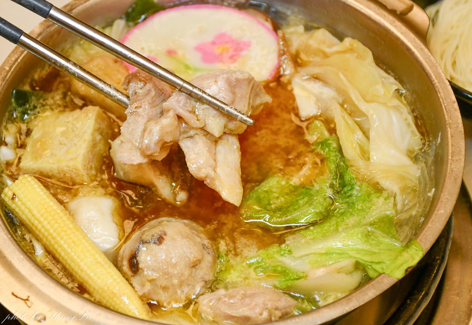 【拾鍋殿小火鍋-湖口店】用料不馬虎，白飯王子麵等自助吧無限吃，湖口小火鍋推薦