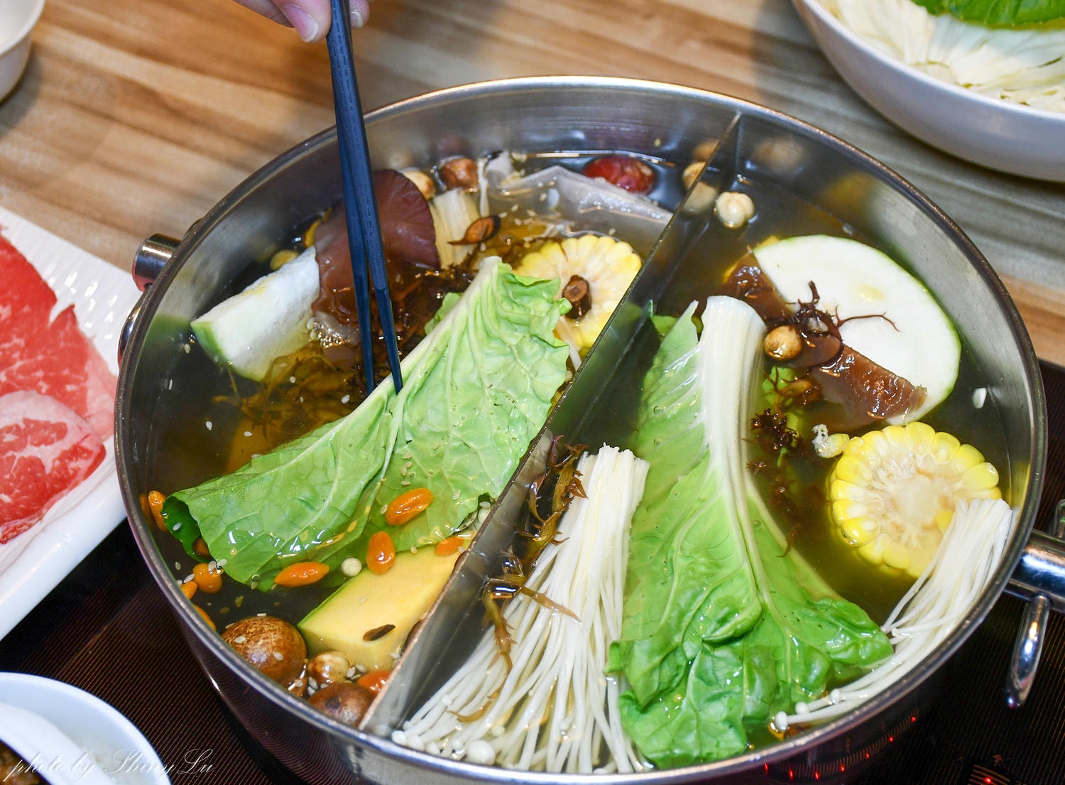 汆食作伙鍋│遊戲區＋寶寶粥│自然原味無添加│台北親子火鍋推薦