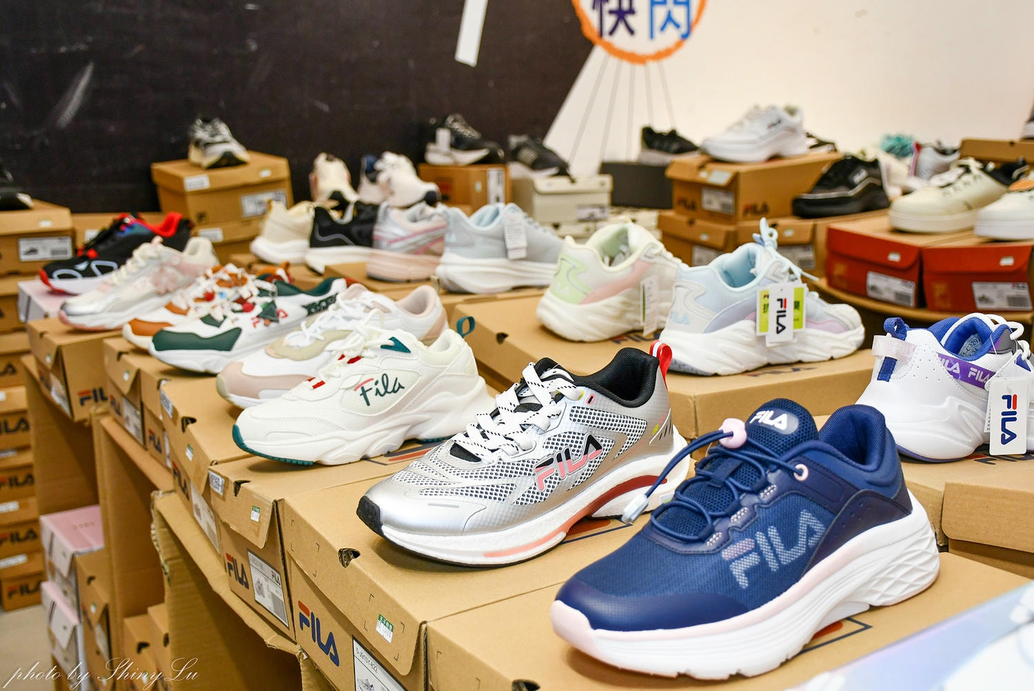 鞋控集合！忠孝敦化站Nike年度特賣開跑！二雙3000元起，FILA只要五折
