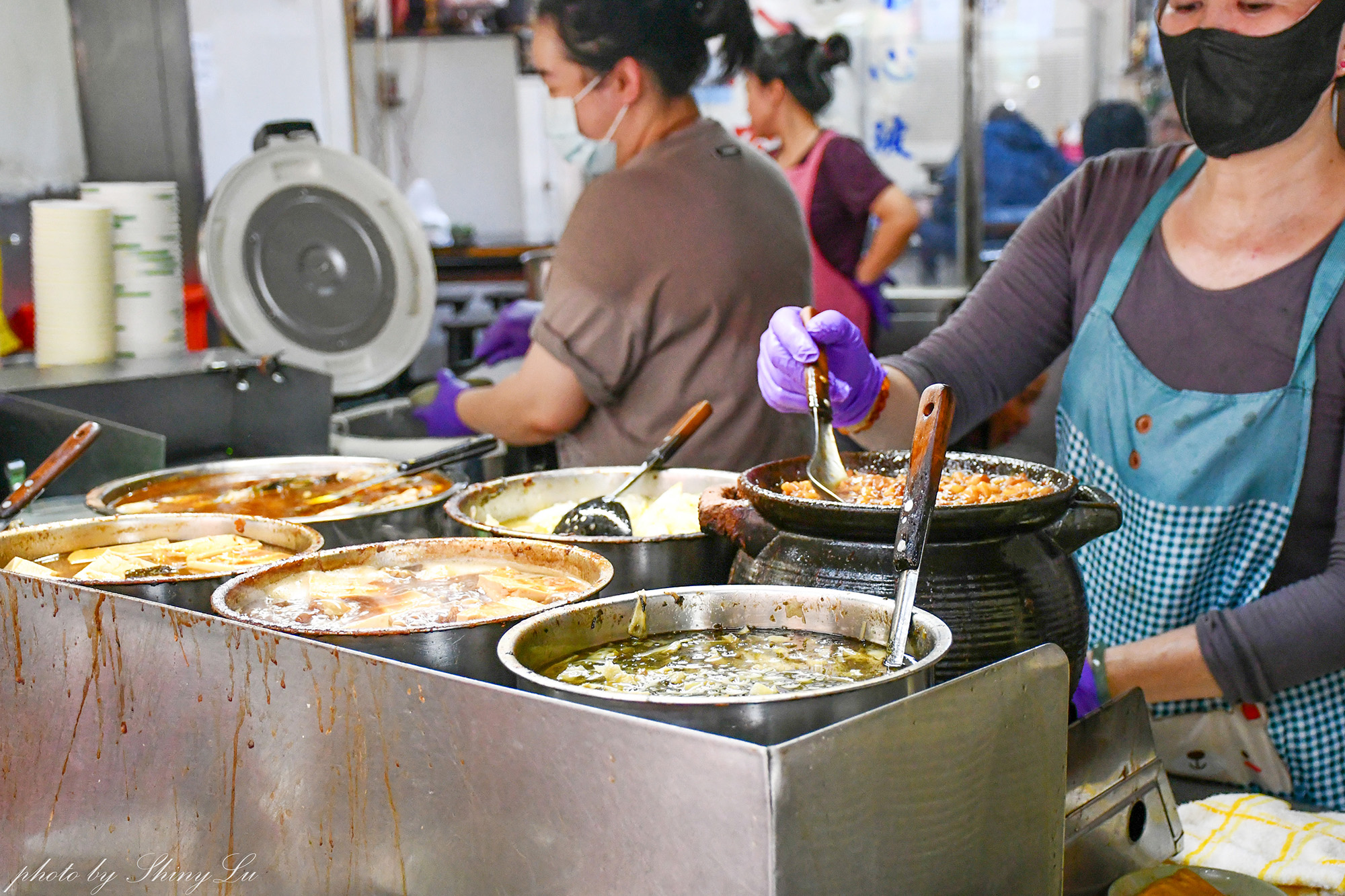 三重排隊美食│今大魯肉飯│扒菜排骨湯勝過魯肉飯