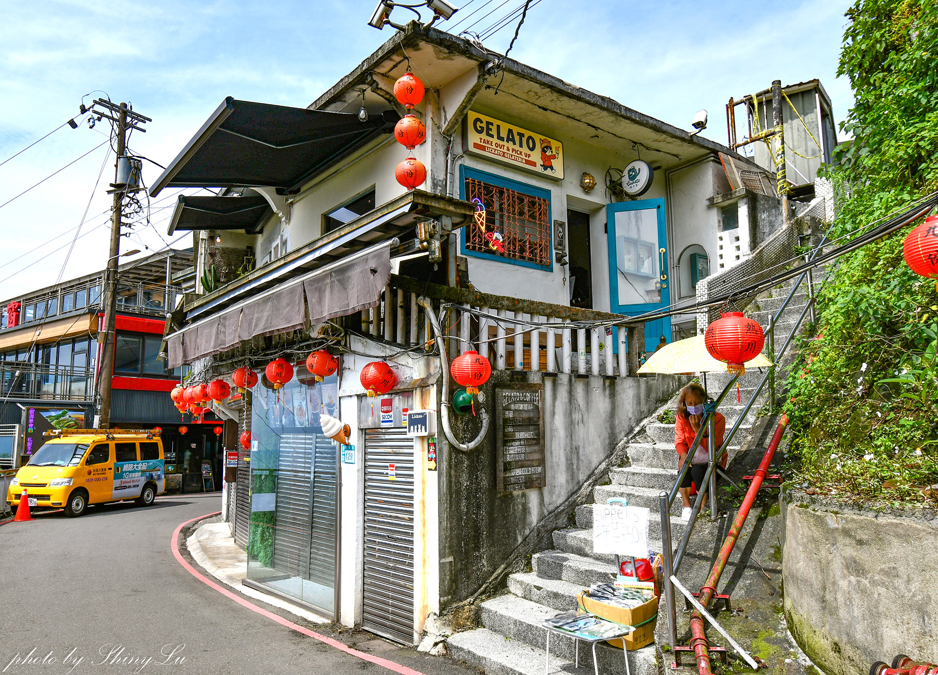 九份老街咖啡廳│Lickato貓十五│欣賞無敵山景邊吃冰淇淋