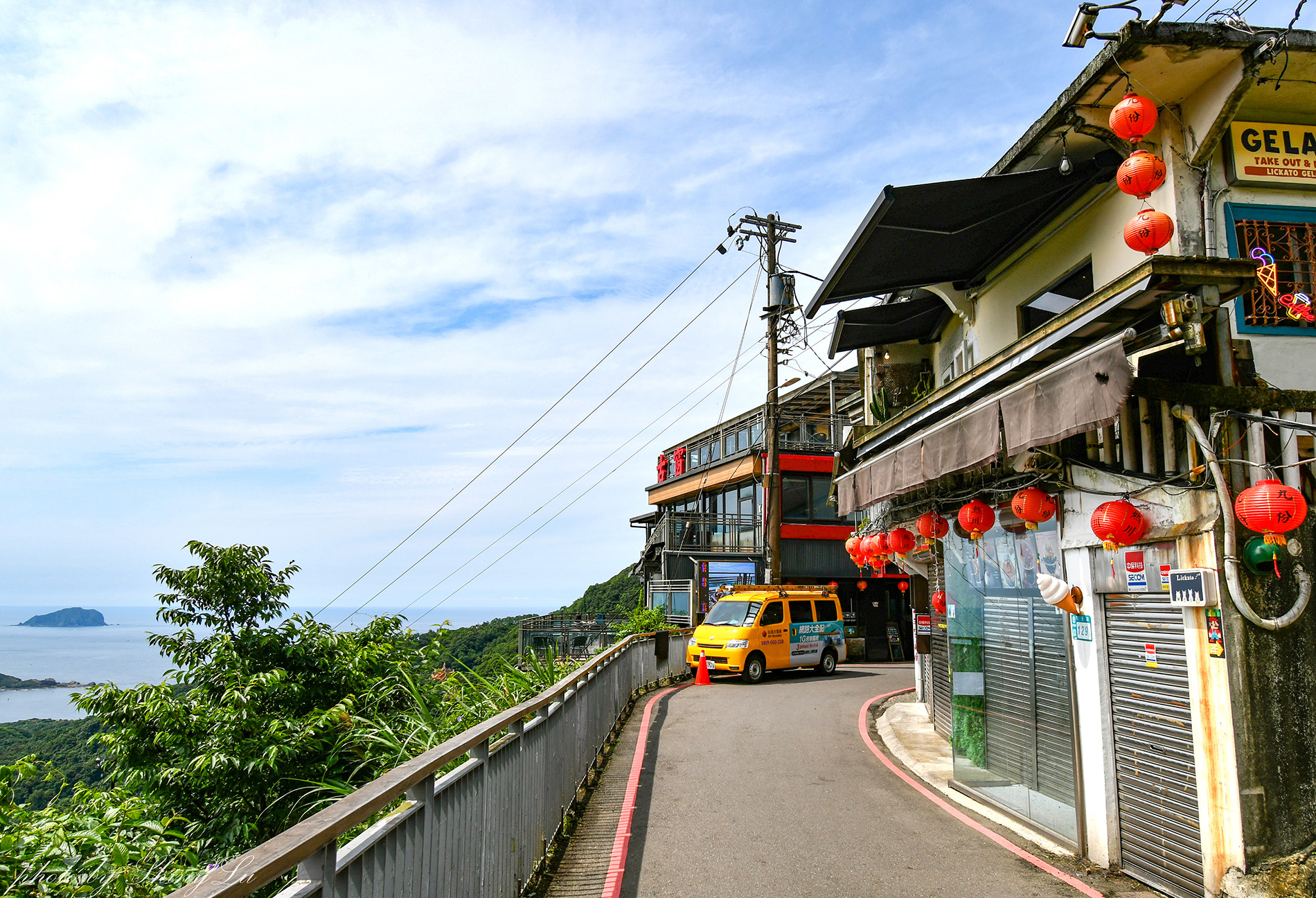 九份老街咖啡廳│Lickato貓十五│欣賞無敵山景邊吃冰淇淋