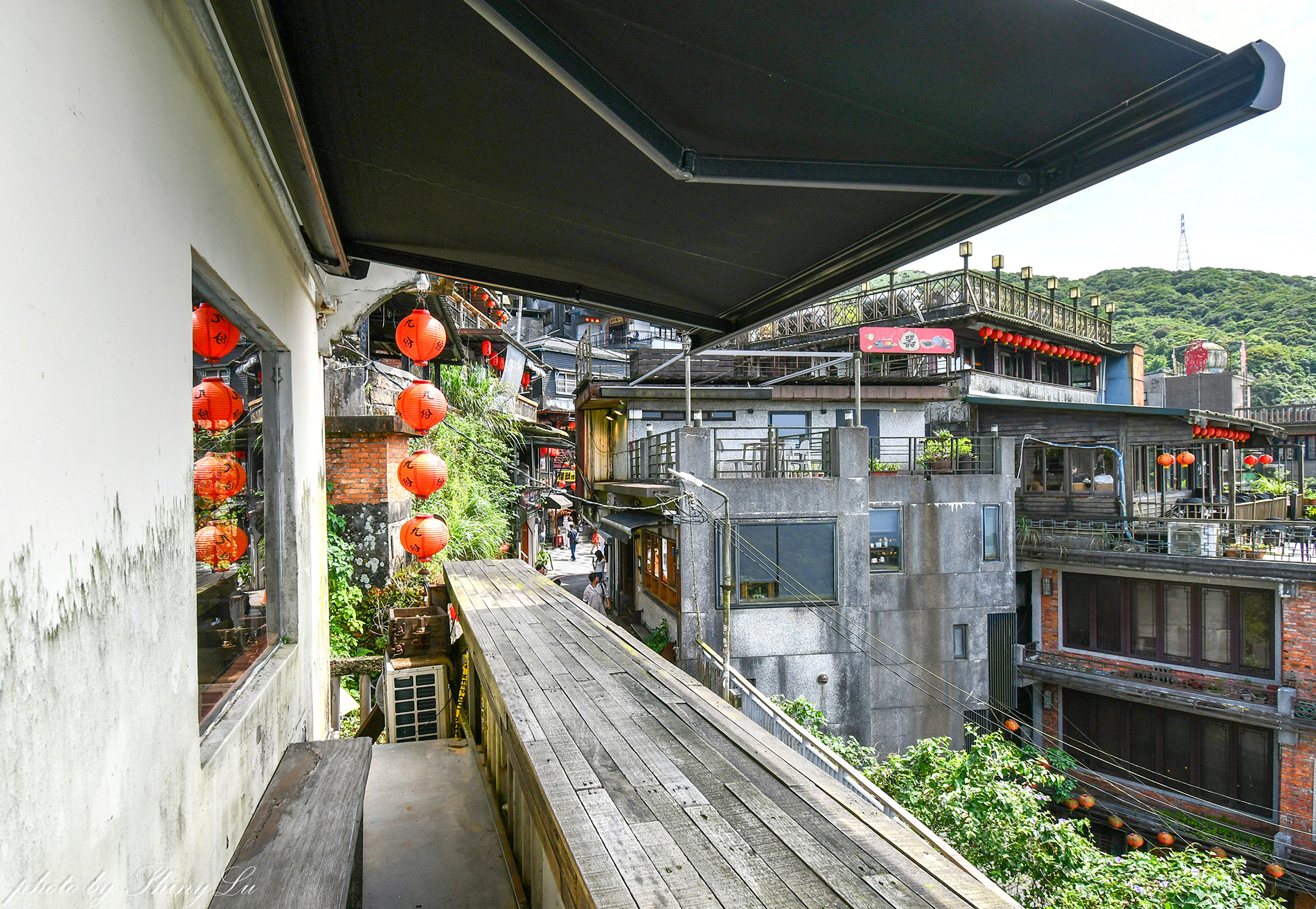 九份老街咖啡廳│Lickato貓十五│欣賞無敵山景邊吃冰淇淋