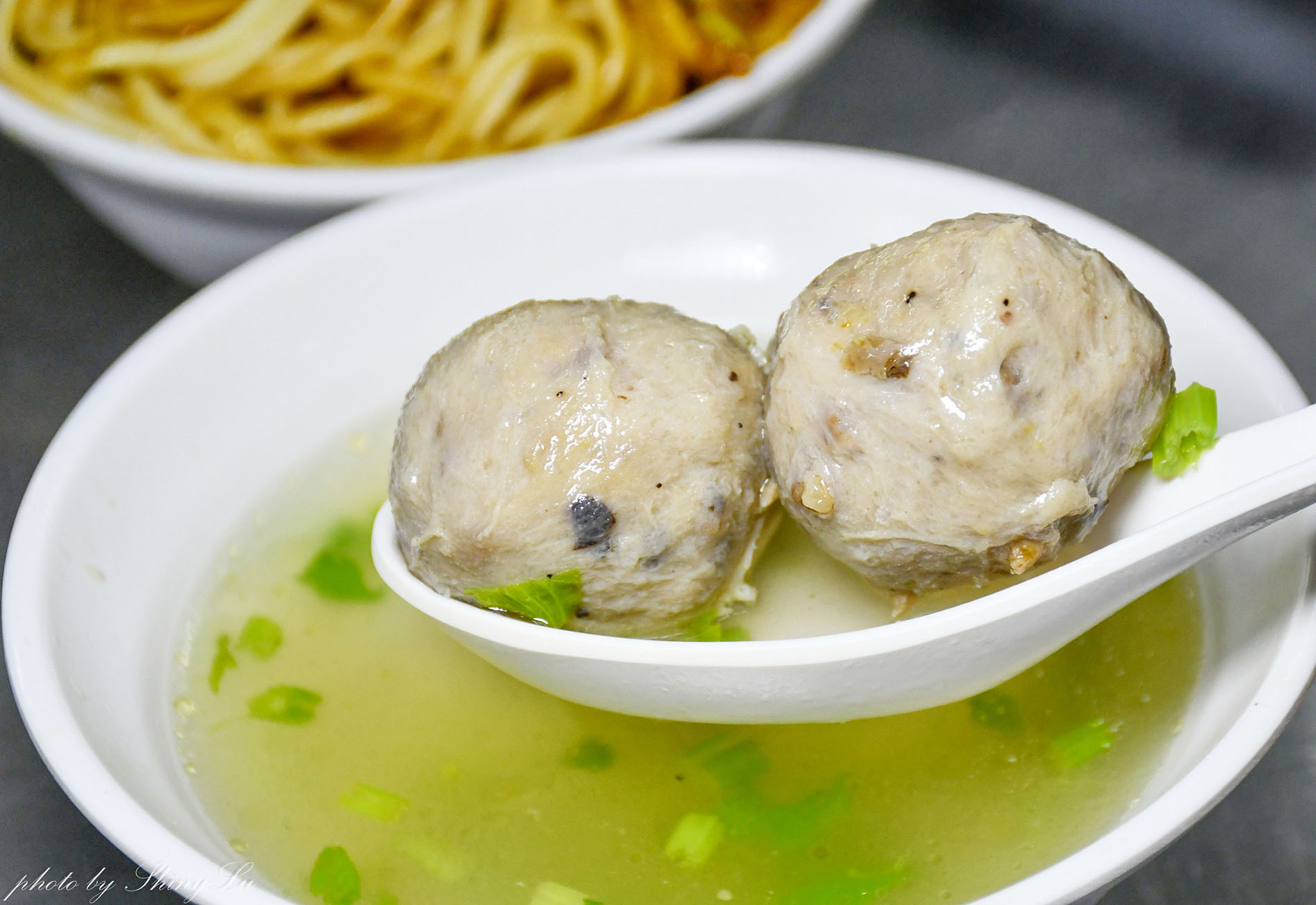 佳興魚丸店│大稻埕70年老店│爆漿魚丸口感超Ｑ│大橋頭站美食