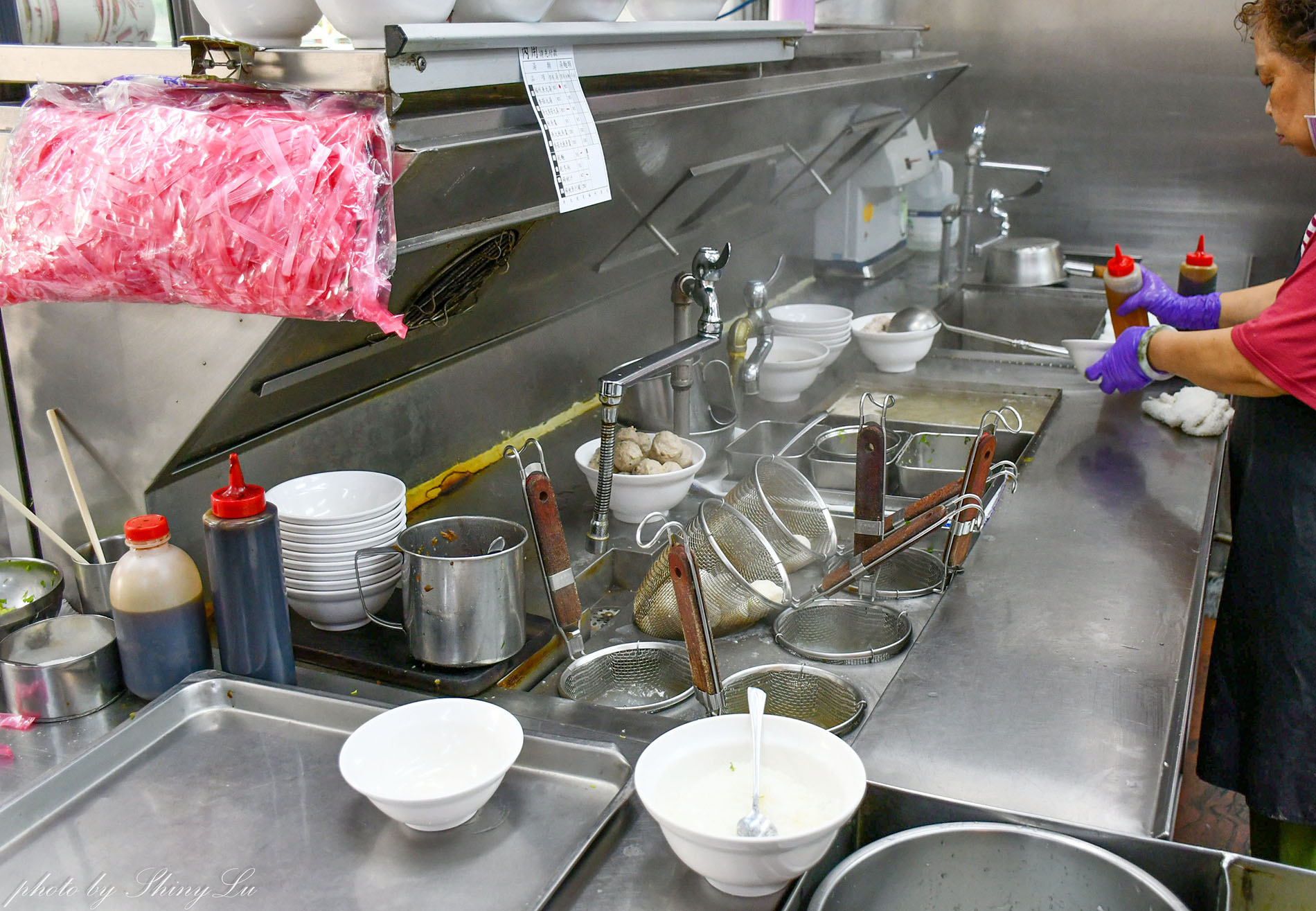 佳興魚丸店│大稻埕70年老店│爆漿魚丸口感超Ｑ│大橋頭站美食