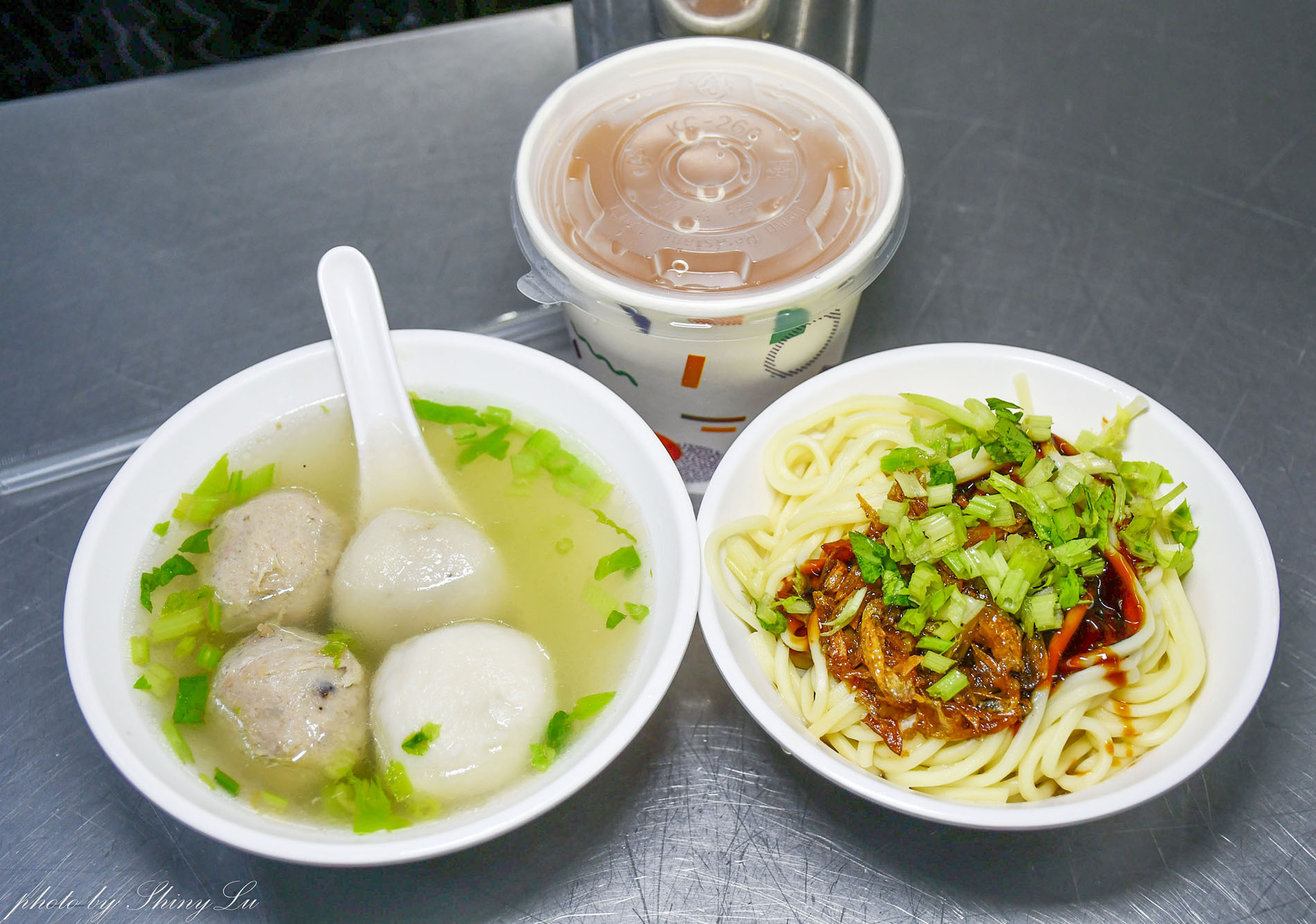 佳興魚丸店│大稻埕70年老店│爆漿魚丸口感超Ｑ│大橋頭站美食