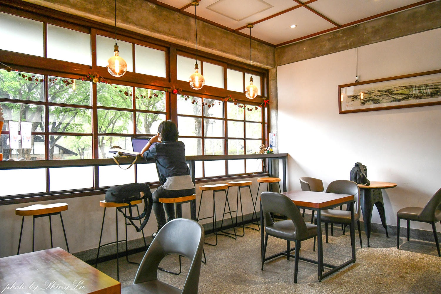 Luce Shop & Cafe’ 路思義校企，隱身東海大學裡，一甲子老郵局變身為復古咖啡廳
