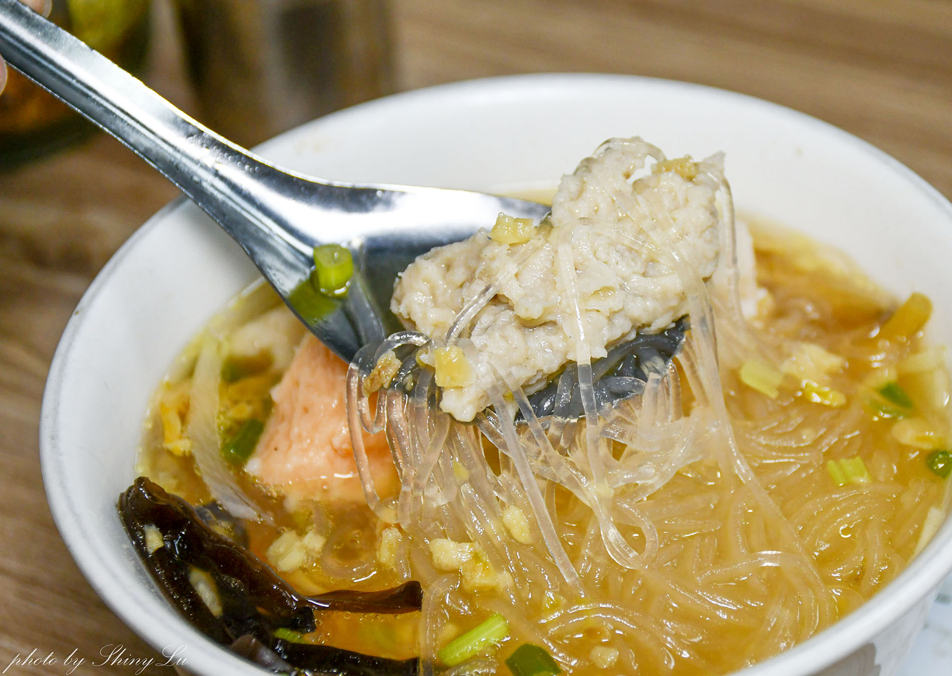 金茶壺八寶冬粉│基隆廟口美食70年老店│想吃還要抽號碼牌