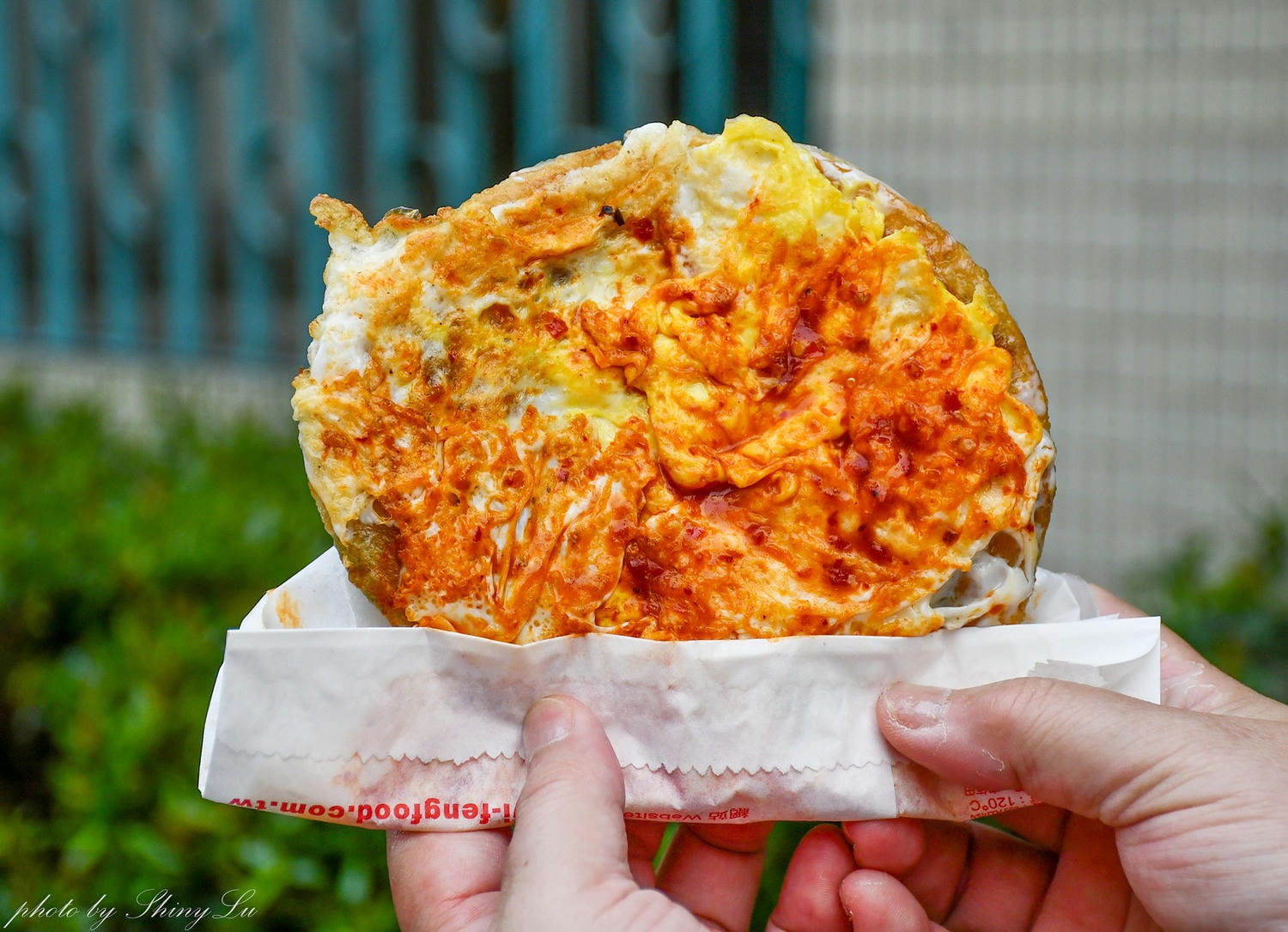 羅東排隊美食│義豐蔥油派│有厚度像小型Pizza