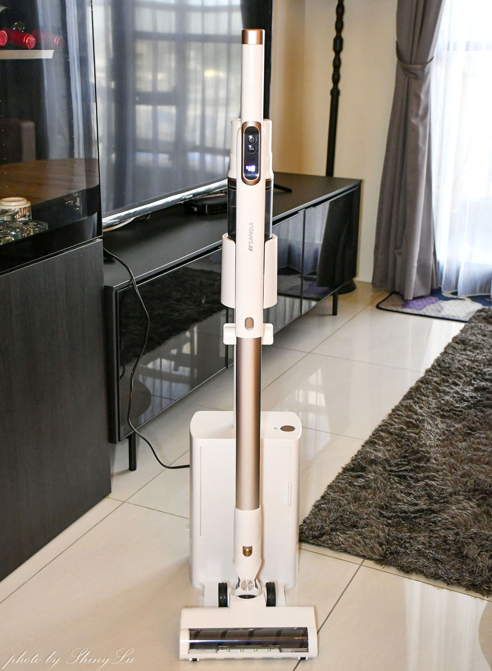 SANSUI山水小白淨無線手持吸塵器好用嗎?充電同時還能自動打包垃圾 - 第4張圖 SANSUI山水小白淨無線手持吸塵器好用嗎?充電同時還能自動打包垃圾