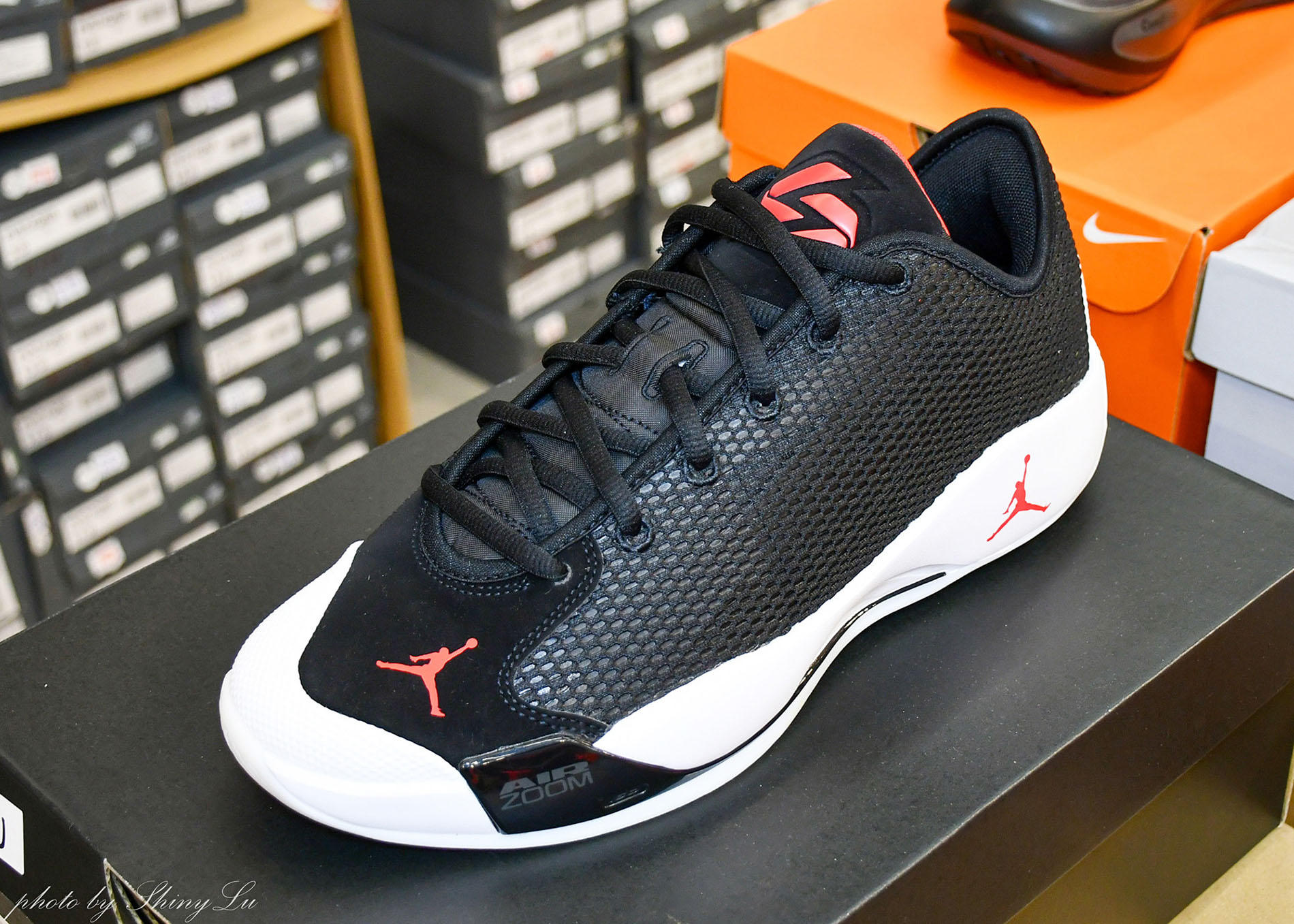 2026台北超好買的Nike特賣會,FILA、Mizuno羽排鞋第二雙10元,Dunk零碼二雙3000,新款二雙九折(王子運動用品特賣) - 第34張圖 2026台北超好買的Nike特賣會,FILA、Mizuno羽排鞋第二雙10元,Dunk零碼二雙3000,新款二雙九折(王子運動用品特賣)