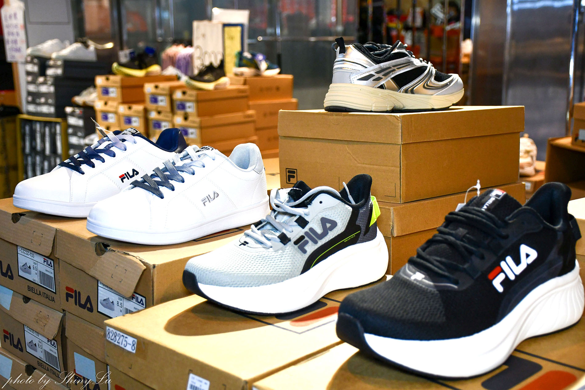 2026台北超好買的Nike特賣會,FILA、Mizuno羽排鞋第二雙10元,Dunk零碼二雙3000,新款二雙九折(王子運動用品特賣) - 第9張圖 2026台北超好買的Nike特賣會,FILA、Mizuno羽排鞋第二雙10元,Dunk零碼二雙3000,新款二雙九折(王子運動用品特賣)