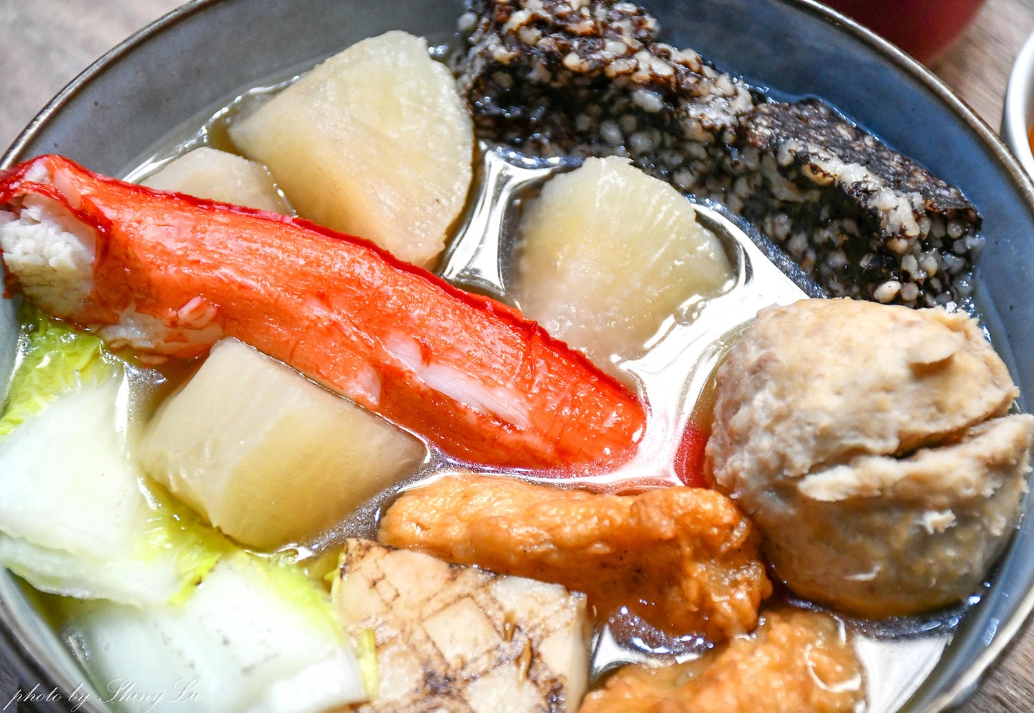 A7咖啡廳【爅 • 關東煮｜烏龍麵｜日式丼飯｜咖啡輕食】室內設計的複合式餐廳