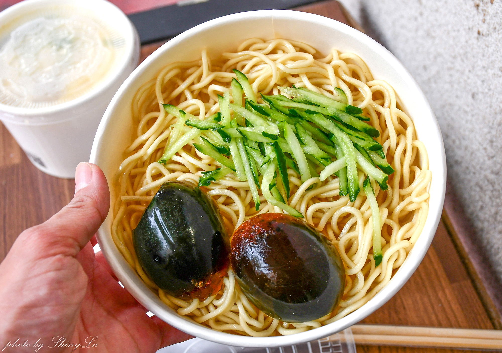 林口長庚涼麵│香香涼麵│皮蛋+麻醬組合太驚艷 - 第5張圖 林口長庚涼麵│香香涼麵│皮蛋+麻醬組合太驚艷