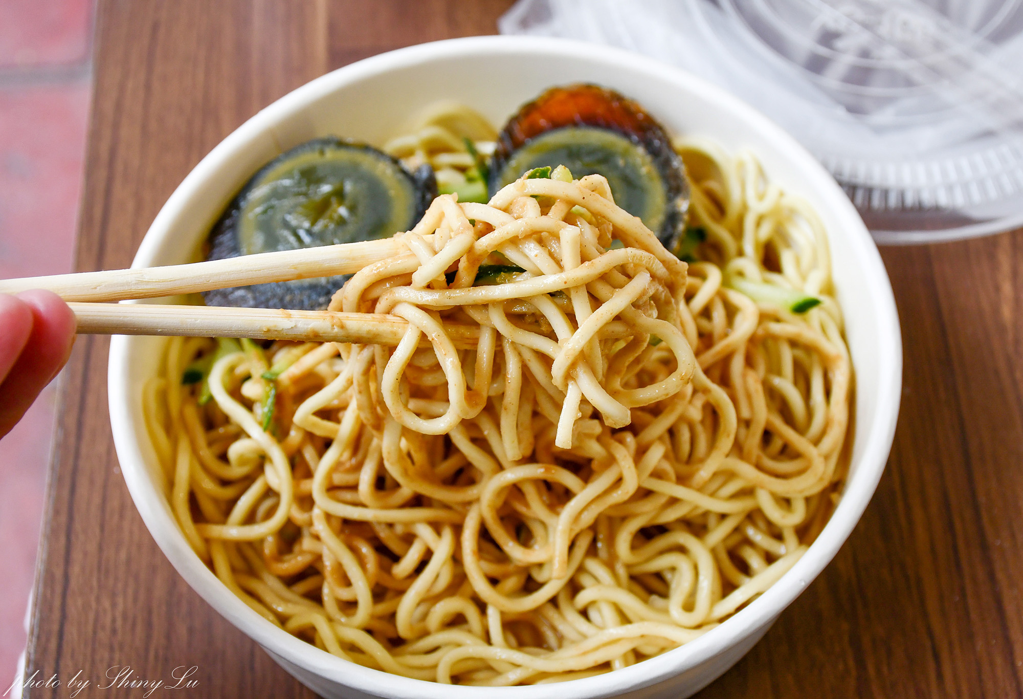 林口長庚涼麵│香香涼麵│皮蛋+麻醬組合太驚艷 - 第8張圖 林口長庚涼麵│香香涼麵│皮蛋+麻醬組合太驚艷