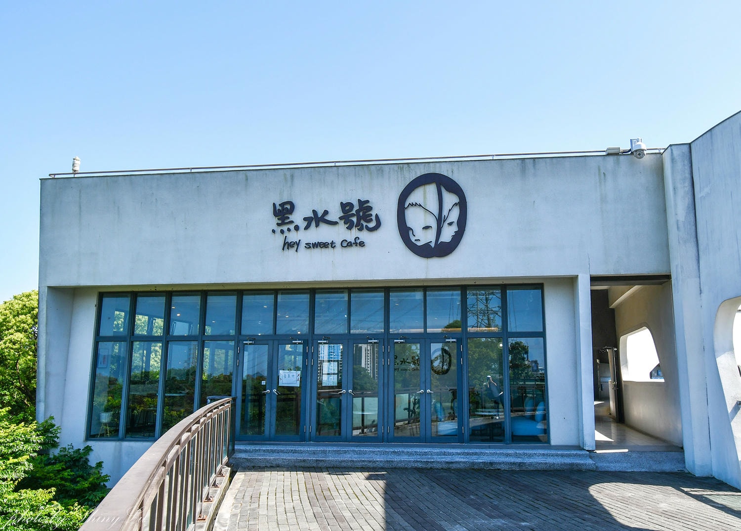 黑水號咖啡廳│隱身在汙水處理廠│機捷A7必訪林口龜山文青咖啡廳