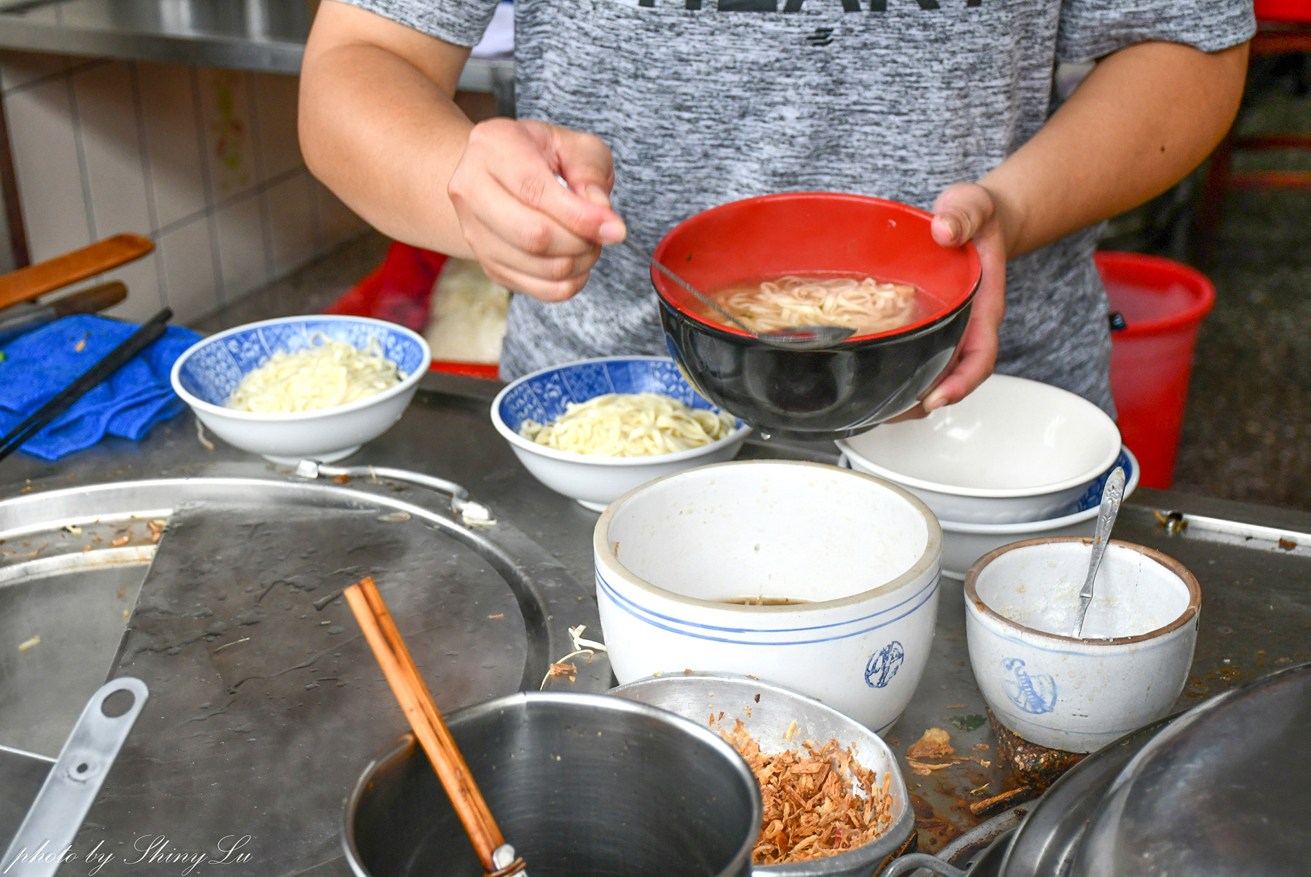 可免費加湯│橋頭排骨麵│早上5點半營業的瑞芳四腳亭小吃推薦 - 第5張圖 可免費加湯│橋頭排骨麵│早上5點半營業的瑞芳四腳亭小吃推薦