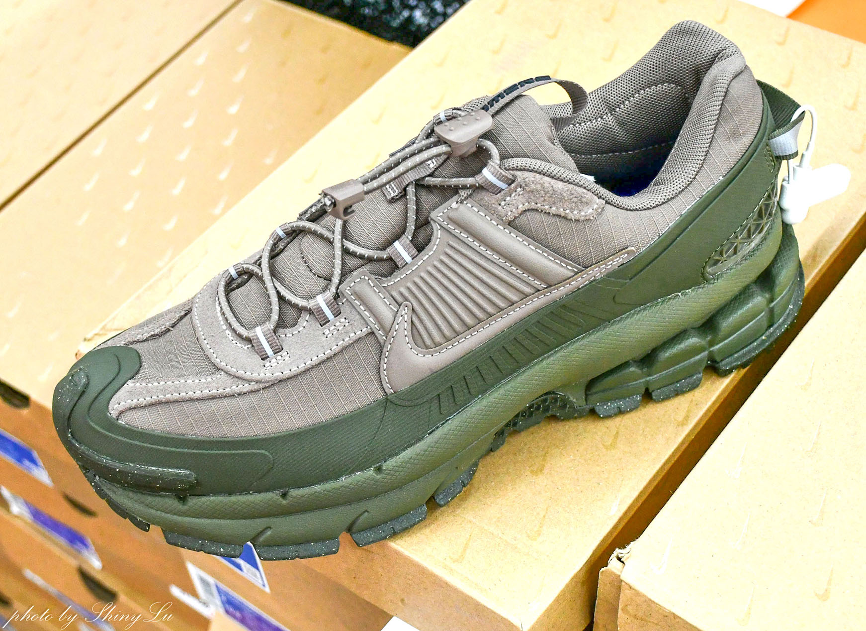 NIKE鞋款特賣來了！中和環球對面限定優惠990元，最低三折起，款式超新！Dunk、Air Jordan都買得到