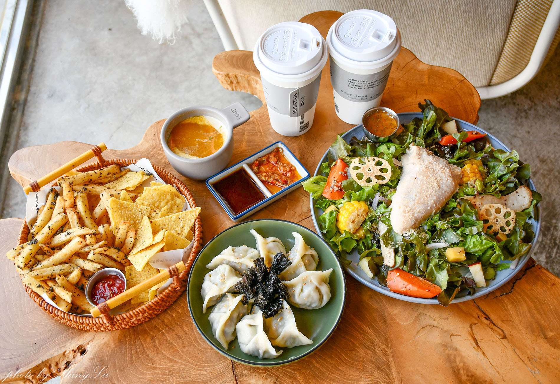 Mountain Bica Cafe，南投清境最美的不限時咖啡廳，必點老奶奶島嶼黑菜餃