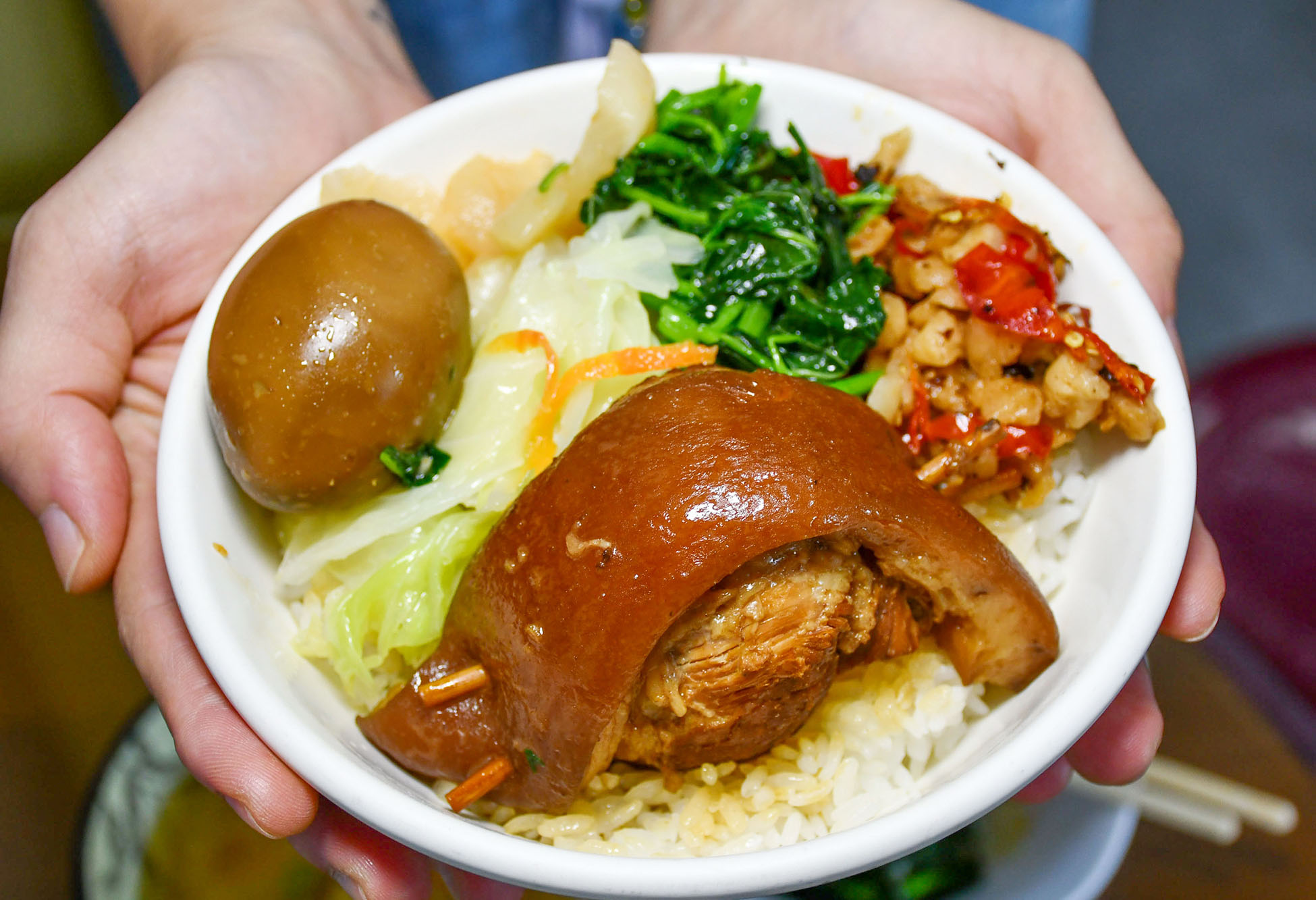 台灣味腳庫飯│有冷氣超涼│豬腳入口即化│埔里腳庫飯推薦