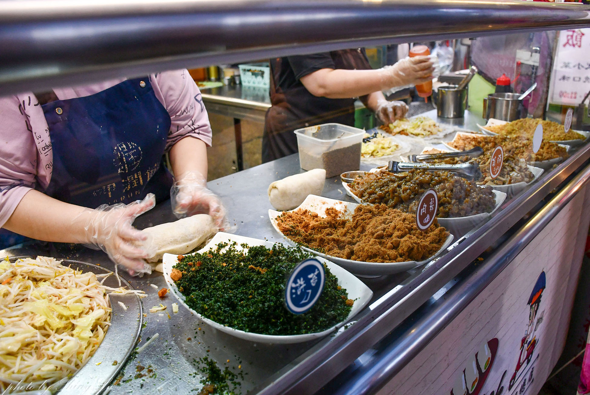 南投潤餅推薦│呷潤餅（埔里總店）柴魚大骨湯免費喝