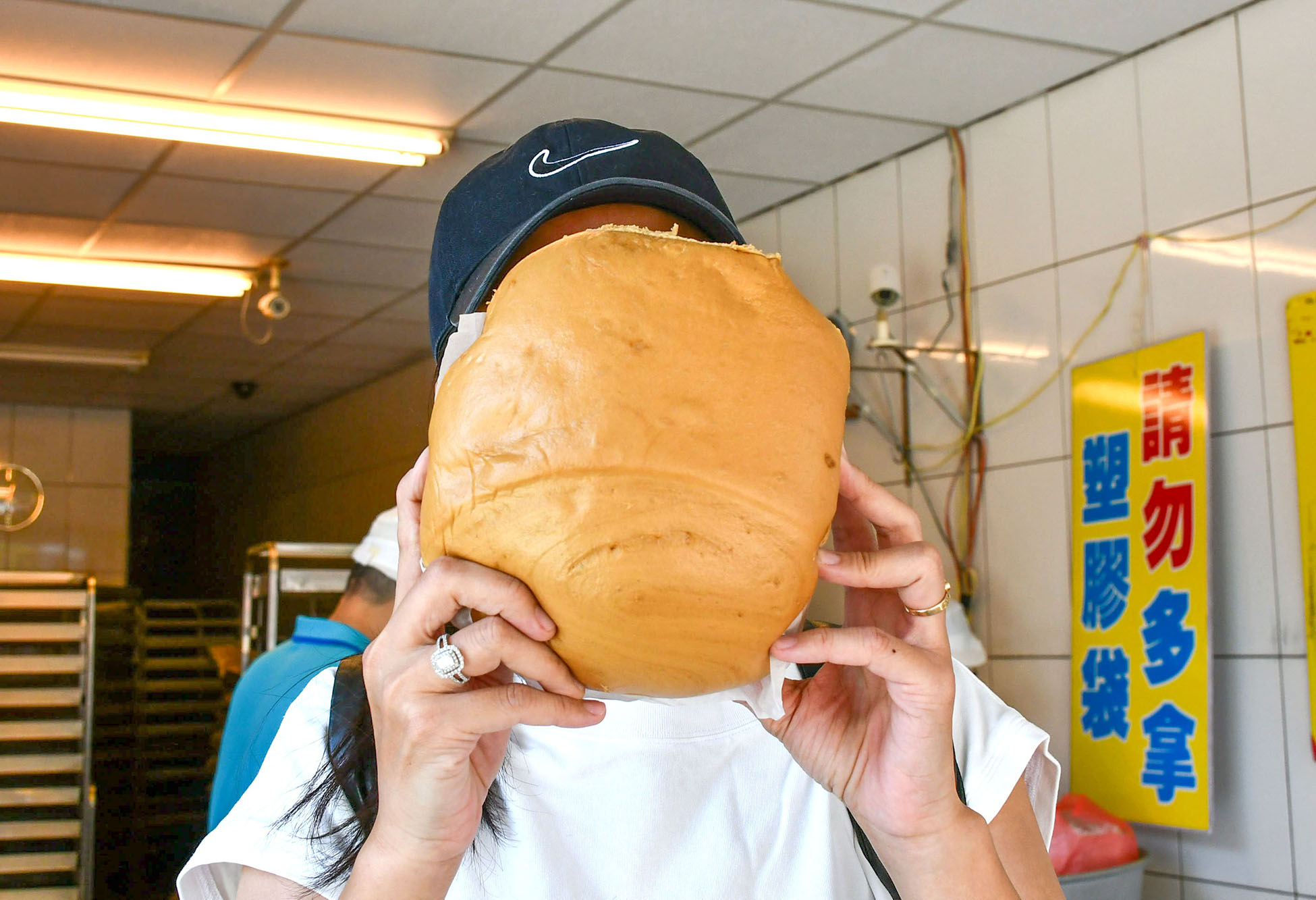 大城黑糖饅頭│埔里美食必吃│比臉大黑糖饅頭只要45元│不到一小時賣完 - 第10張圖 大城黑糖饅頭│埔里美食必吃│比臉大黑糖饅頭只要45元│不到一小時賣完