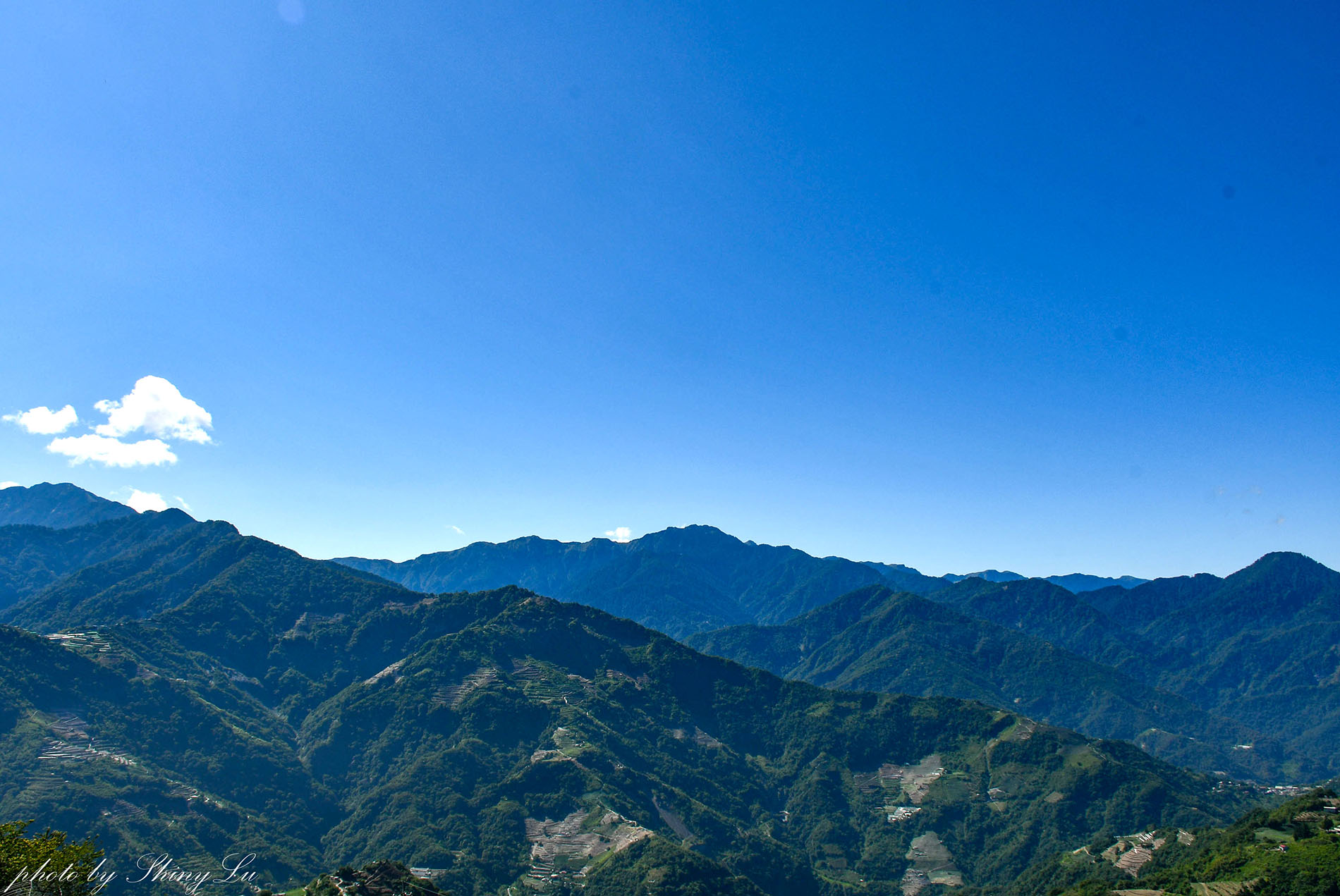 南投清境博望新村內【慶安宮】八角亭周圍群山環繞│享受高山上的寧靜感
