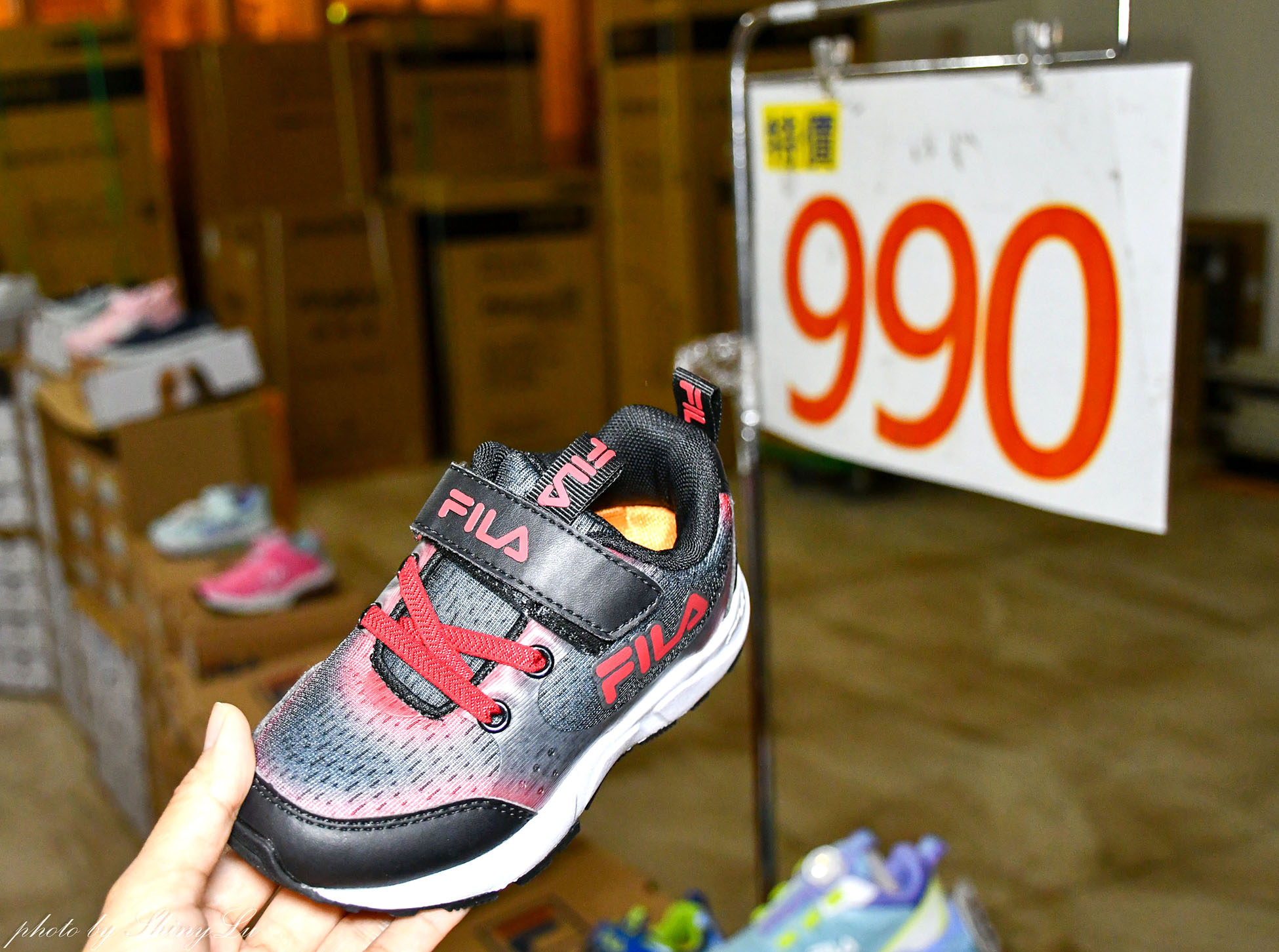 只有十天!桃園人趕快去買! NIKE 鞋款特賣有夠超值,FILA、Mizuno第二雙10元,Adidas板鞋/Nike運動鞋二雙3000,新款二雙九折(王子運動用品特賣) - 第19張圖 只有十天!桃園人趕快去買! NIKE 鞋款特賣有夠超值,FILA、Mizuno第二雙10元,Adidas板鞋/Nike運動鞋二雙3000,新款二雙九折(王子運動用品特賣)